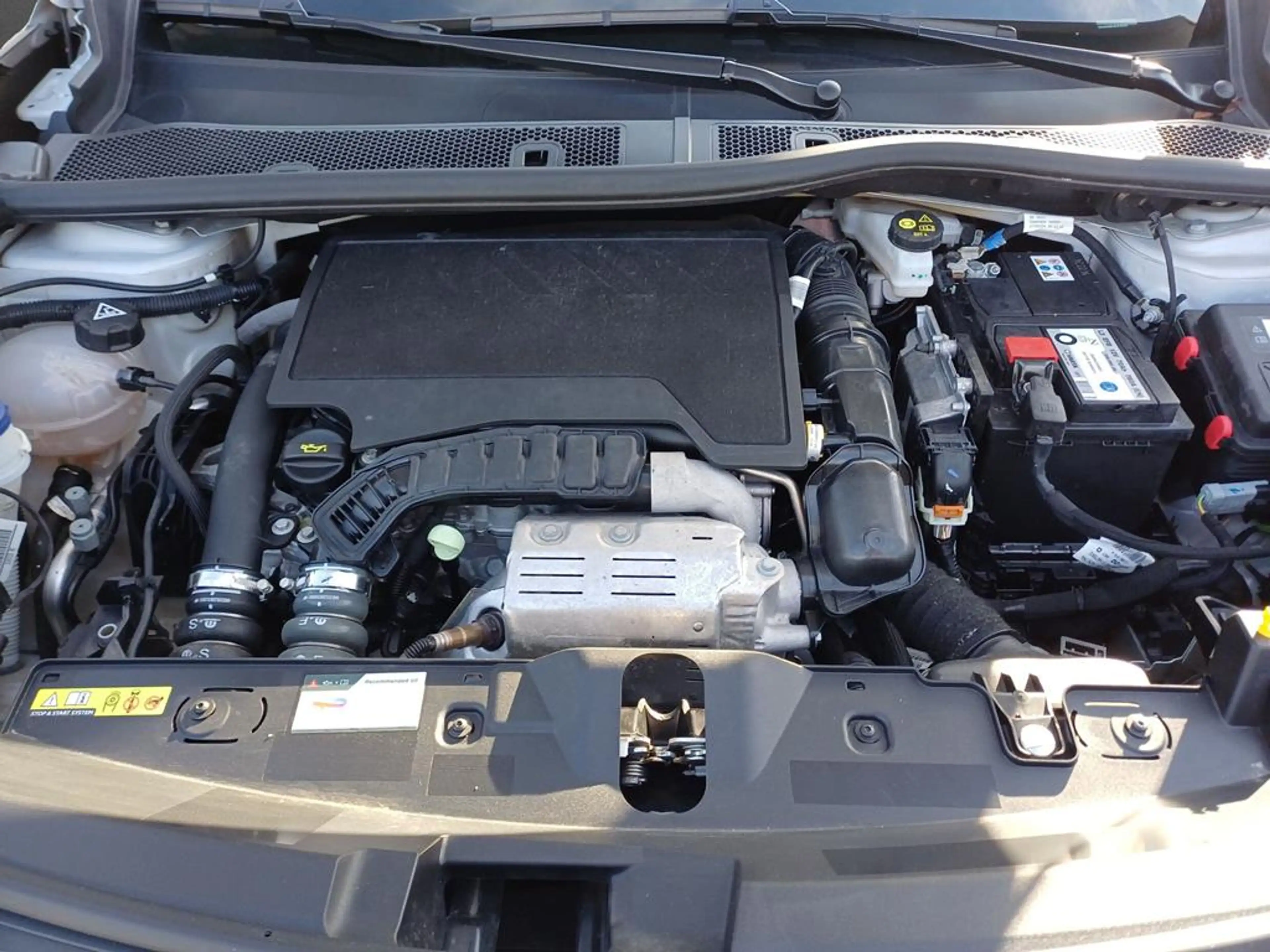 Peugeot 2008 Allure — photo 5