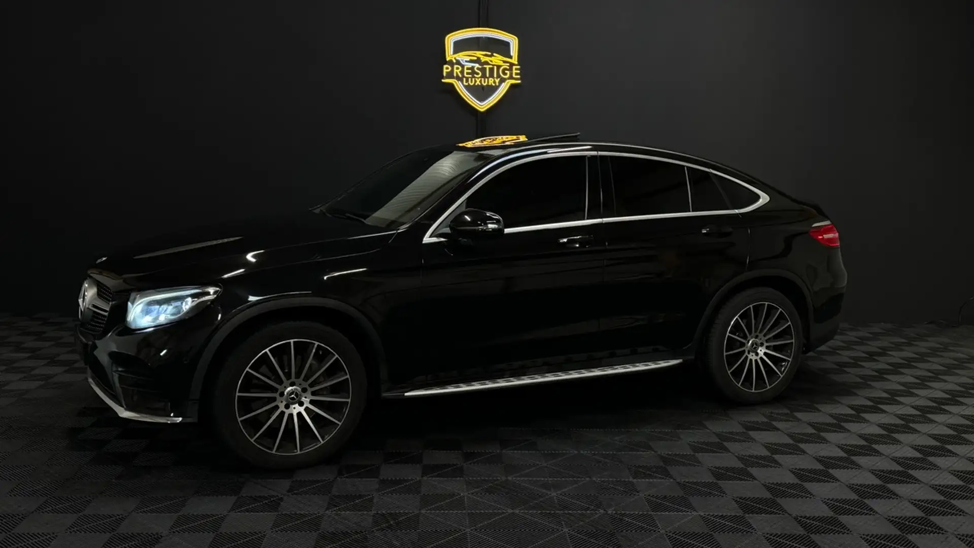 Mercedes-Benz G 250D 4MATIC 9G-Tronic Noir - 1