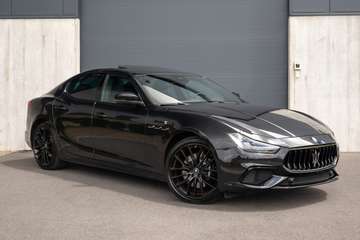Ghibli 3.0 V6 BiTurbo S Q4 Modena / Soft Close / Sport differential / Pano roof / H&K