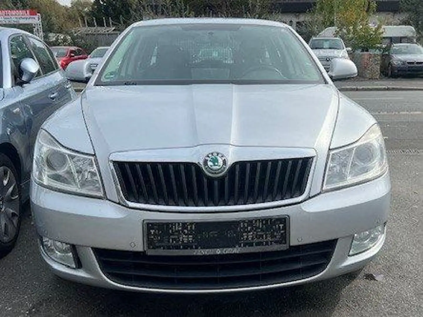 Skoda Octavia Combi 1.6 TDI DPF Classic Silber - 1