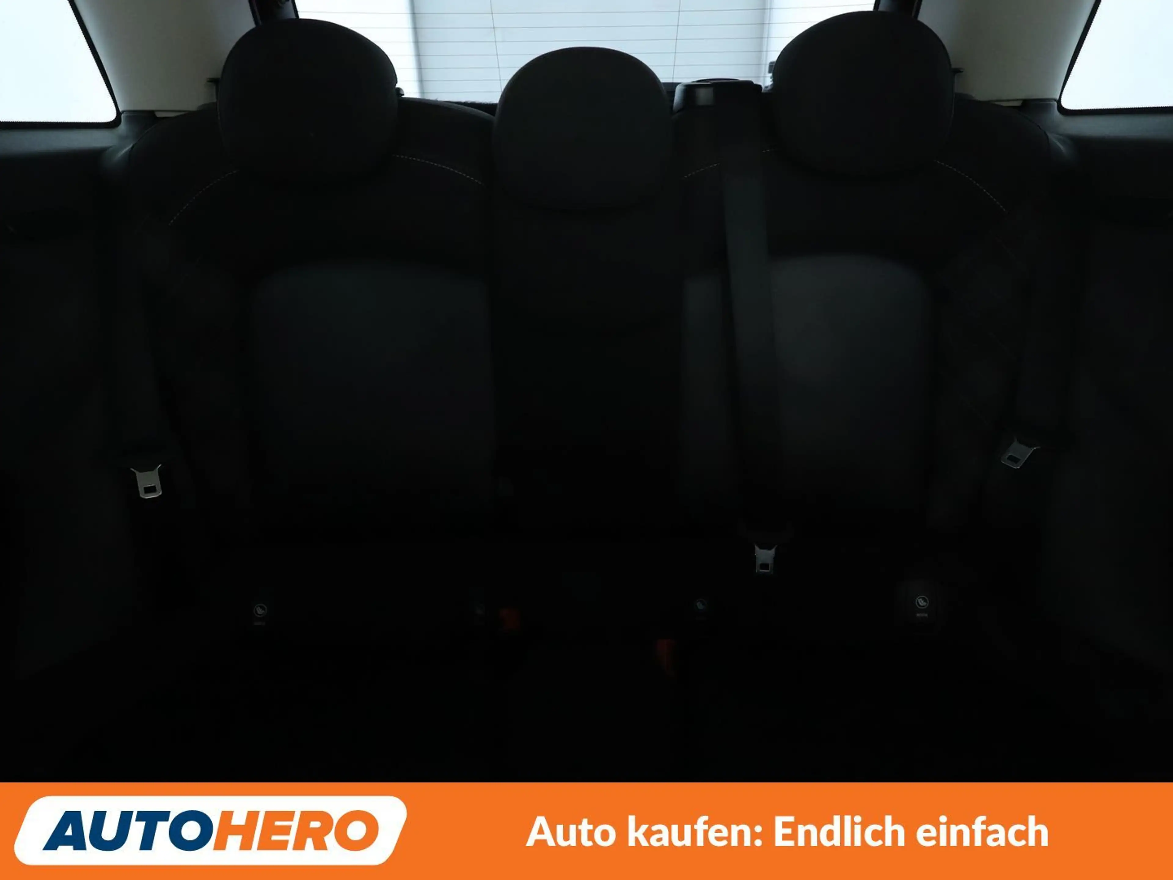 MINI Cooper D Cooper D*NAVI*TEMPO*CAM*PDC*SHZ*ALU* — photo 14