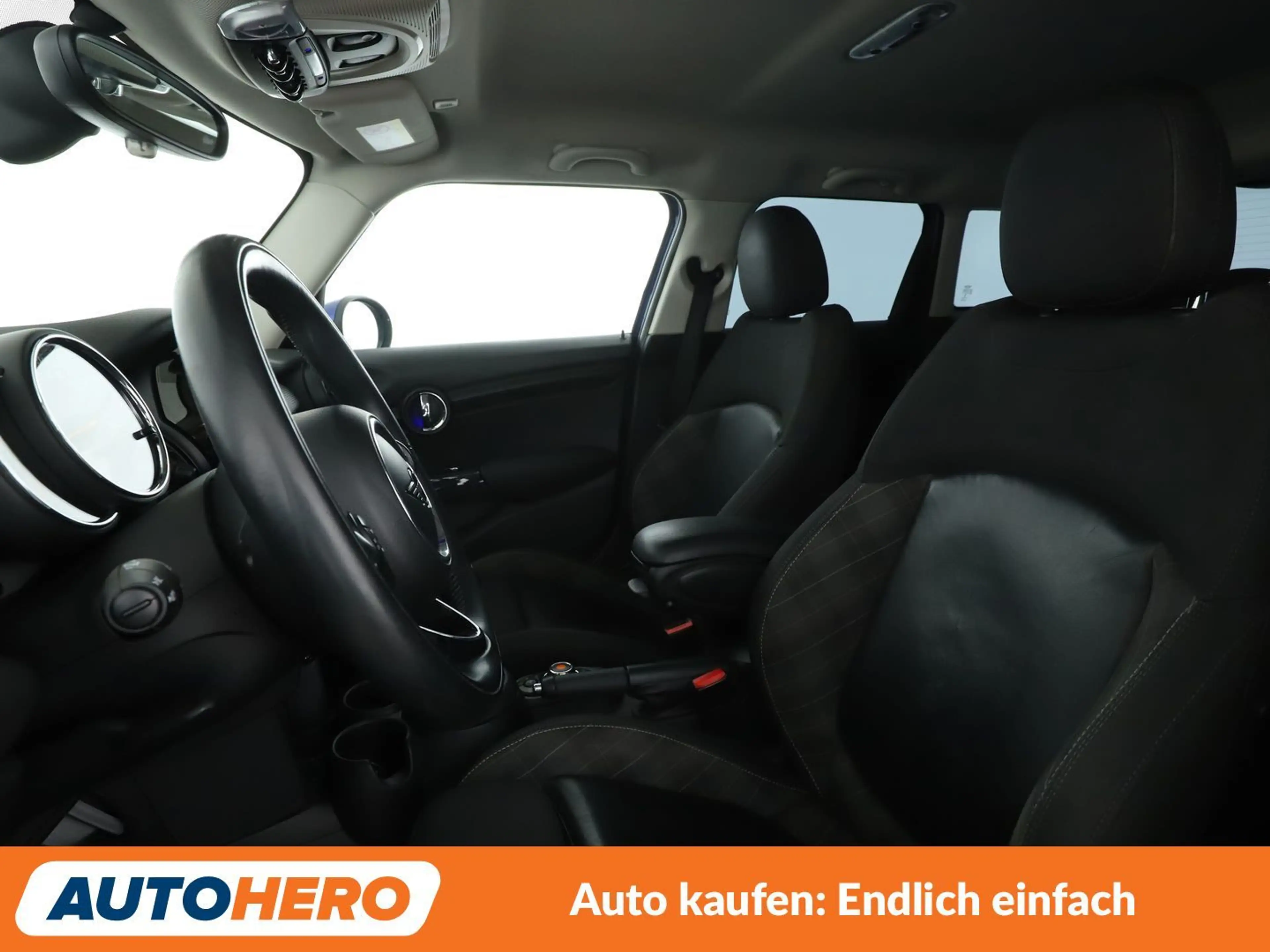 MINI Cooper D Cooper D*NAVI*TEMPO*CAM*PDC*SHZ*ALU* — photo 10