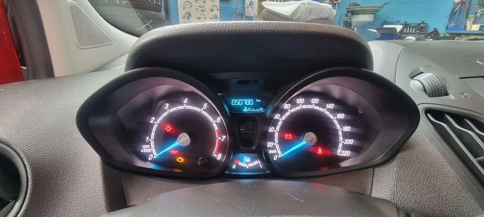 Ford Transit Courier - 1