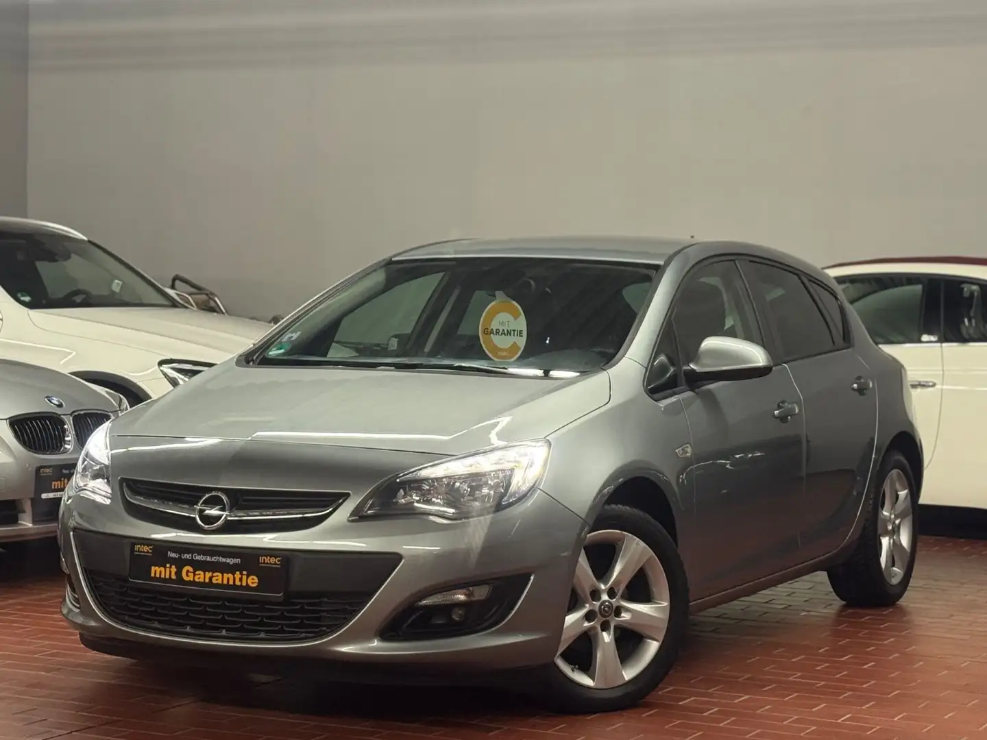 Opel Astra J 1.6*Automatik*Garantie* Grau - 2