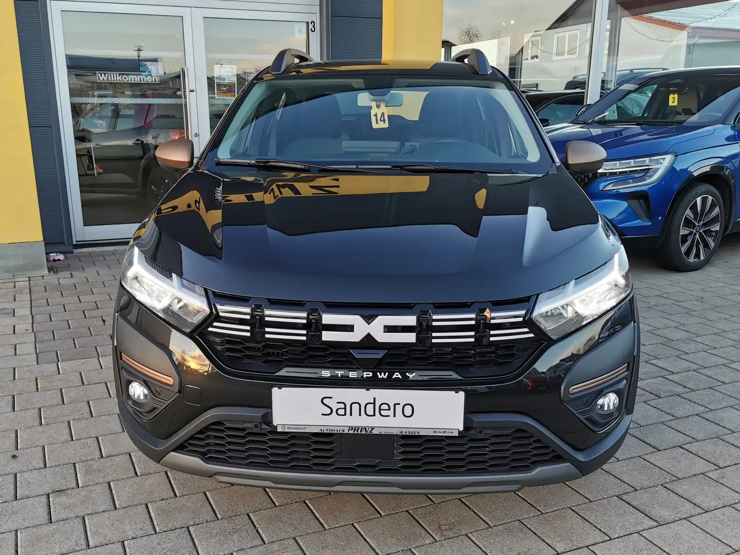 Dacia Sandero Stepway Extreme+ TCE 110 [Sitzheizung/Navi/Kamera] Schwarz - 2