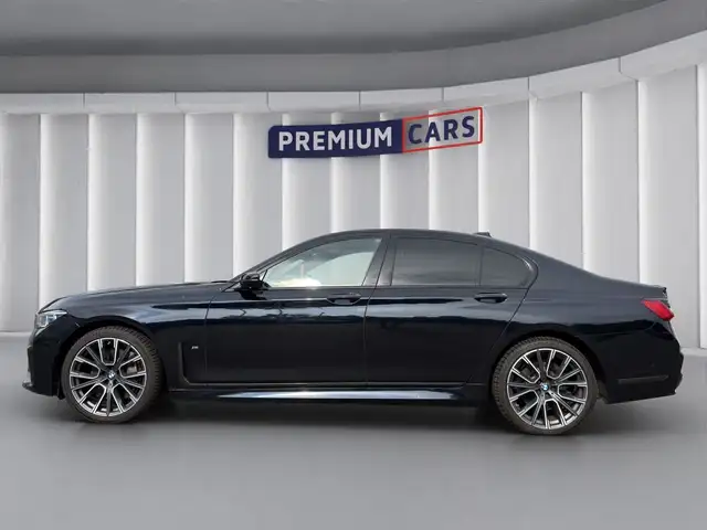 BMW 7 Series view 2