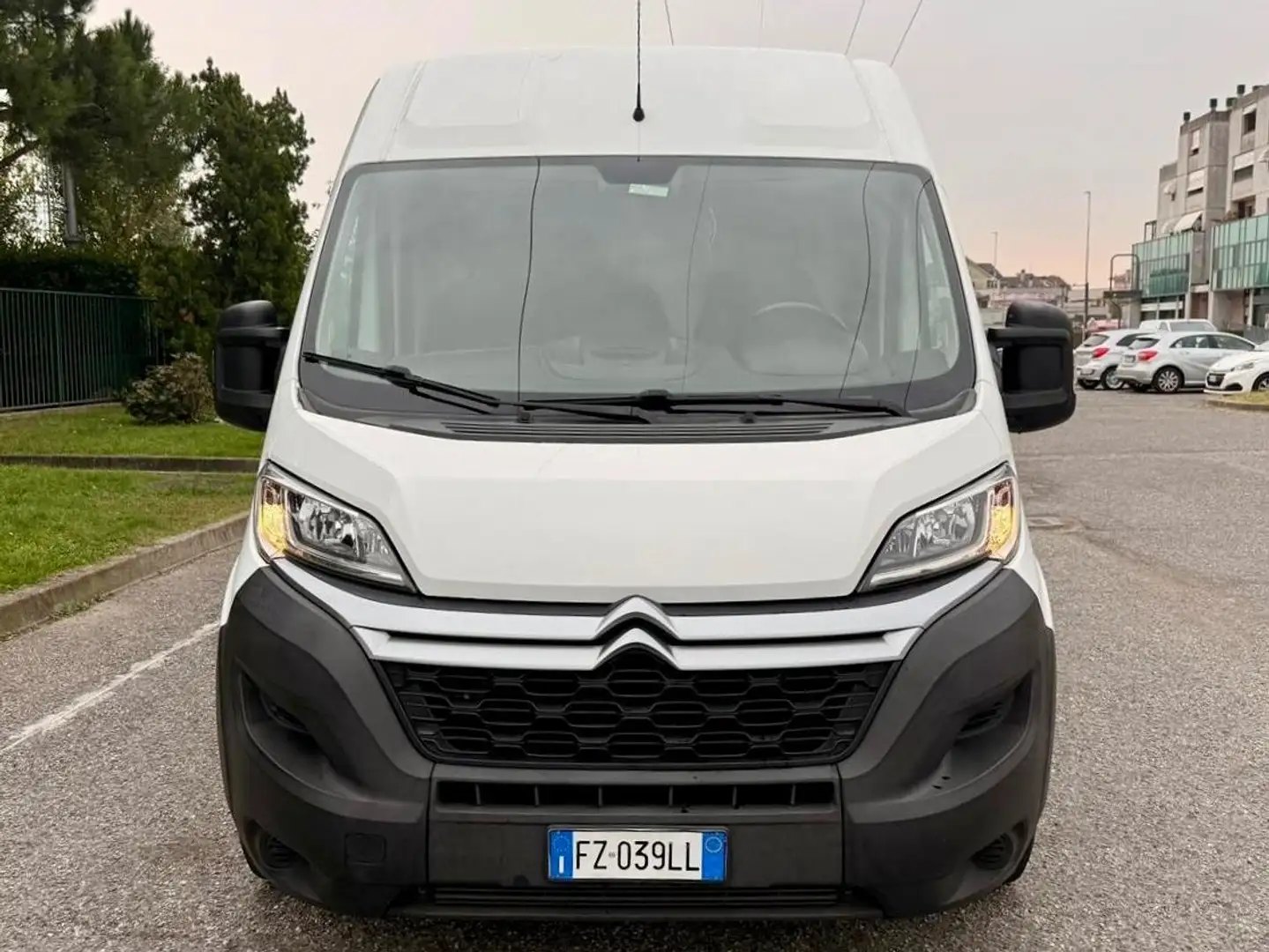 Citroen Jumper Citroën Jumper 35 L2H2 2.0 BlueHDi 140 CV S&S Wit - 1