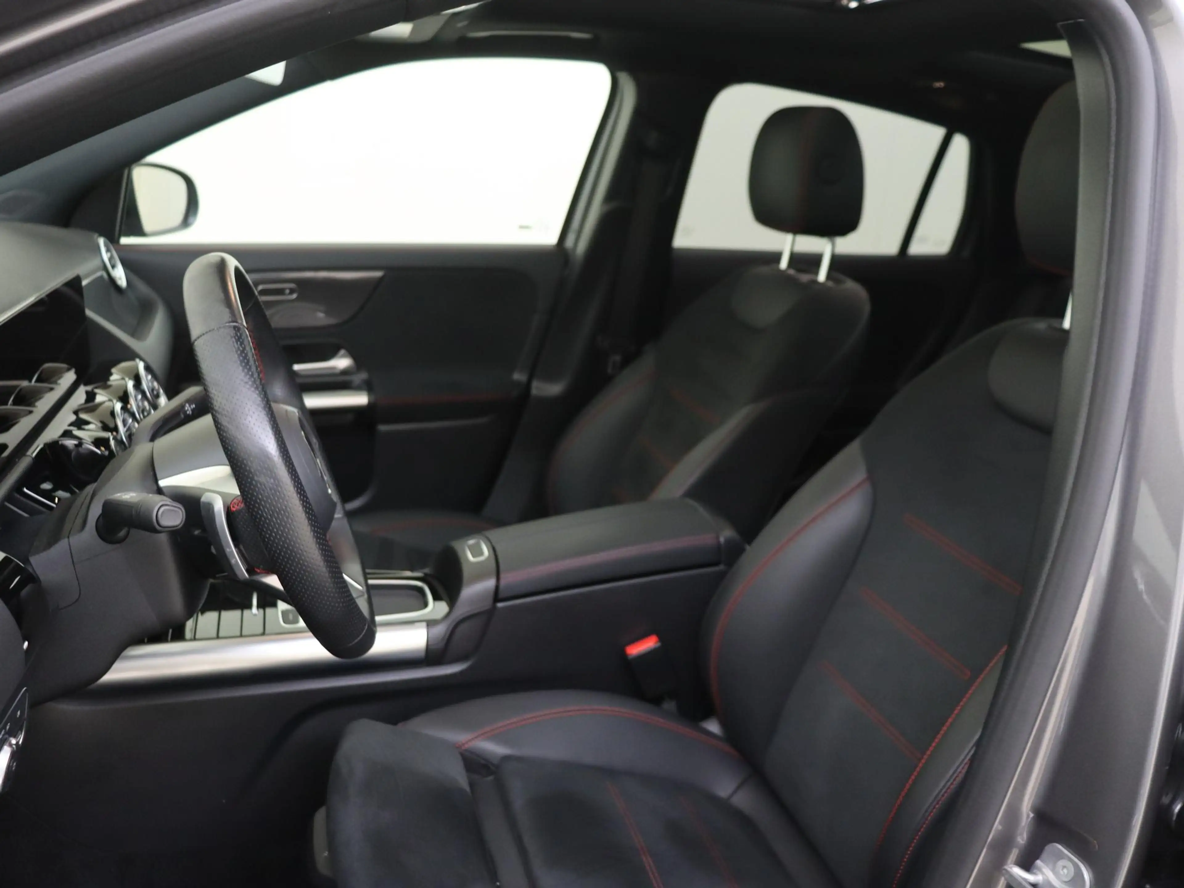Mercedes-Benz GLA 250 e AMG Line Premium /Panoramadak /Keyless-Go /Augme — photo 3