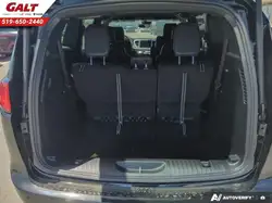 Chrysler Grand Caravan 2027 — фото 12