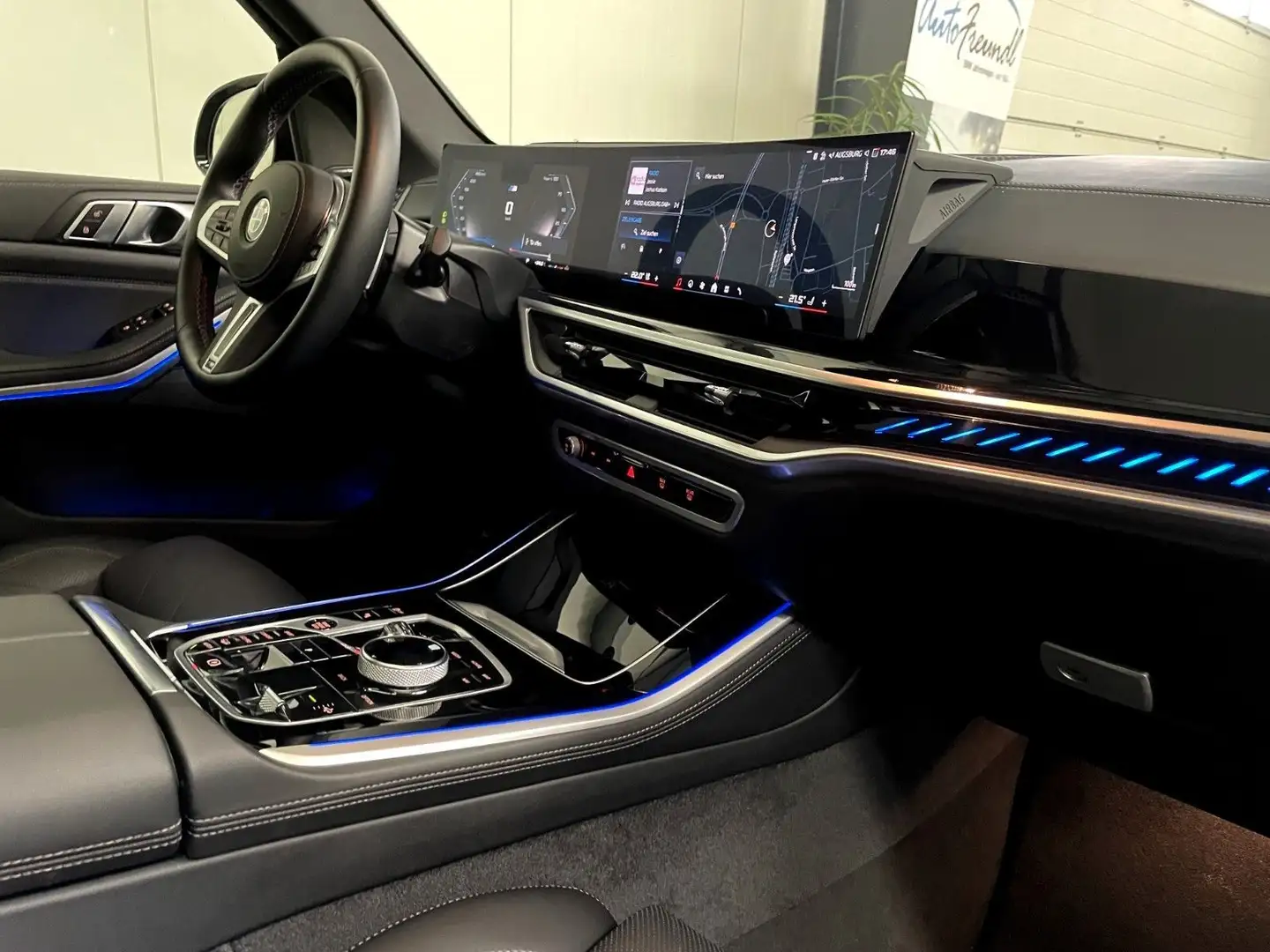 BMW X5 M 60i M Pro *Sky-Lounge*22 Zoll*Iconic Glow* Noir - 2