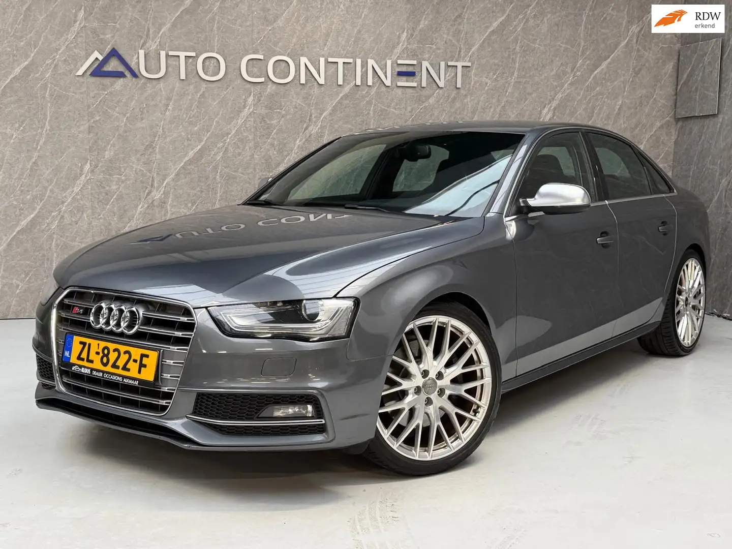 Audi S4 3.0 TFSI S4 333 PK quattro Pro Line / Carbon Gris - 1