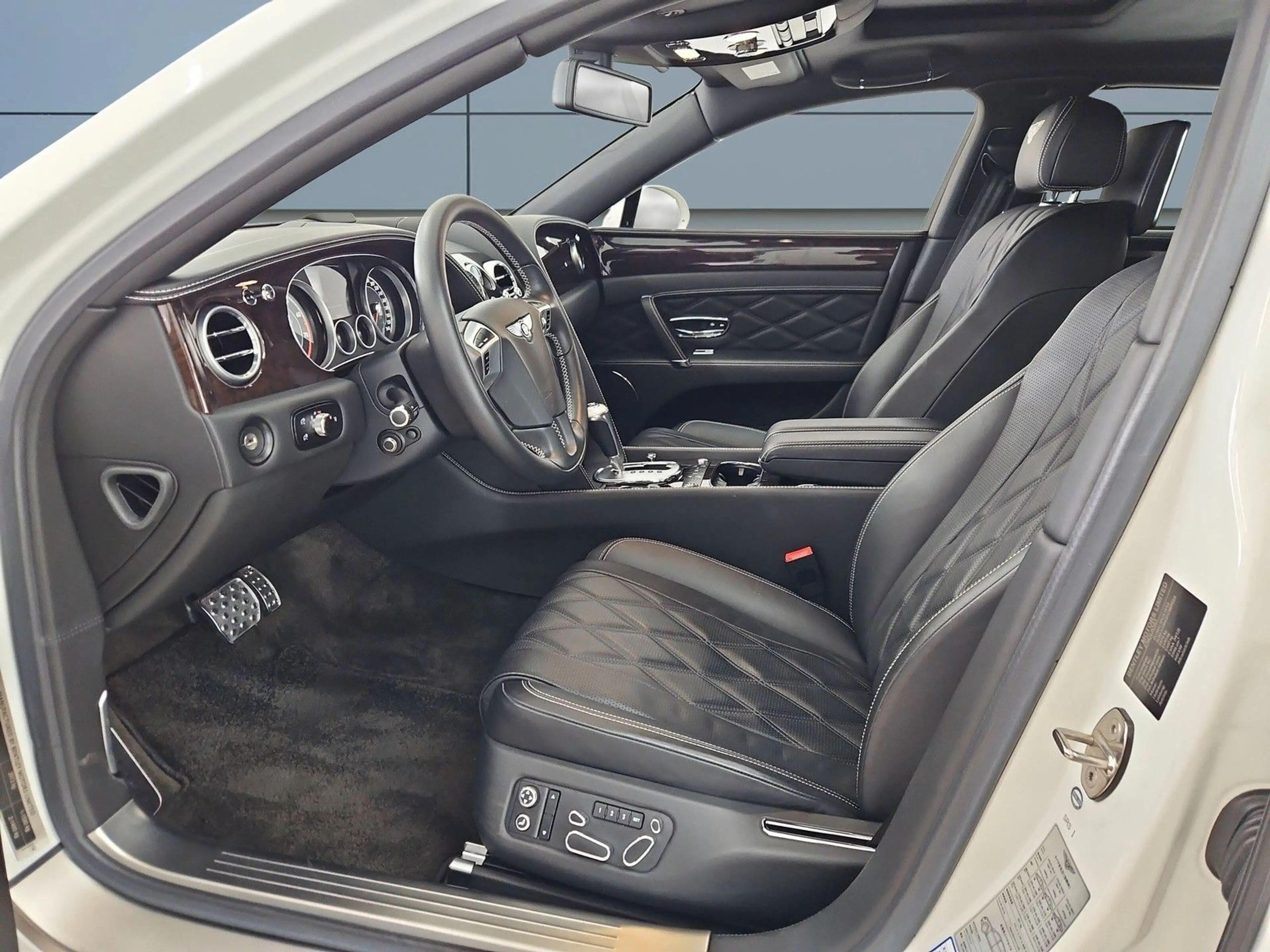 Bentley Flying Spur *W12*LED*MARINER PAKET* — photo 6
