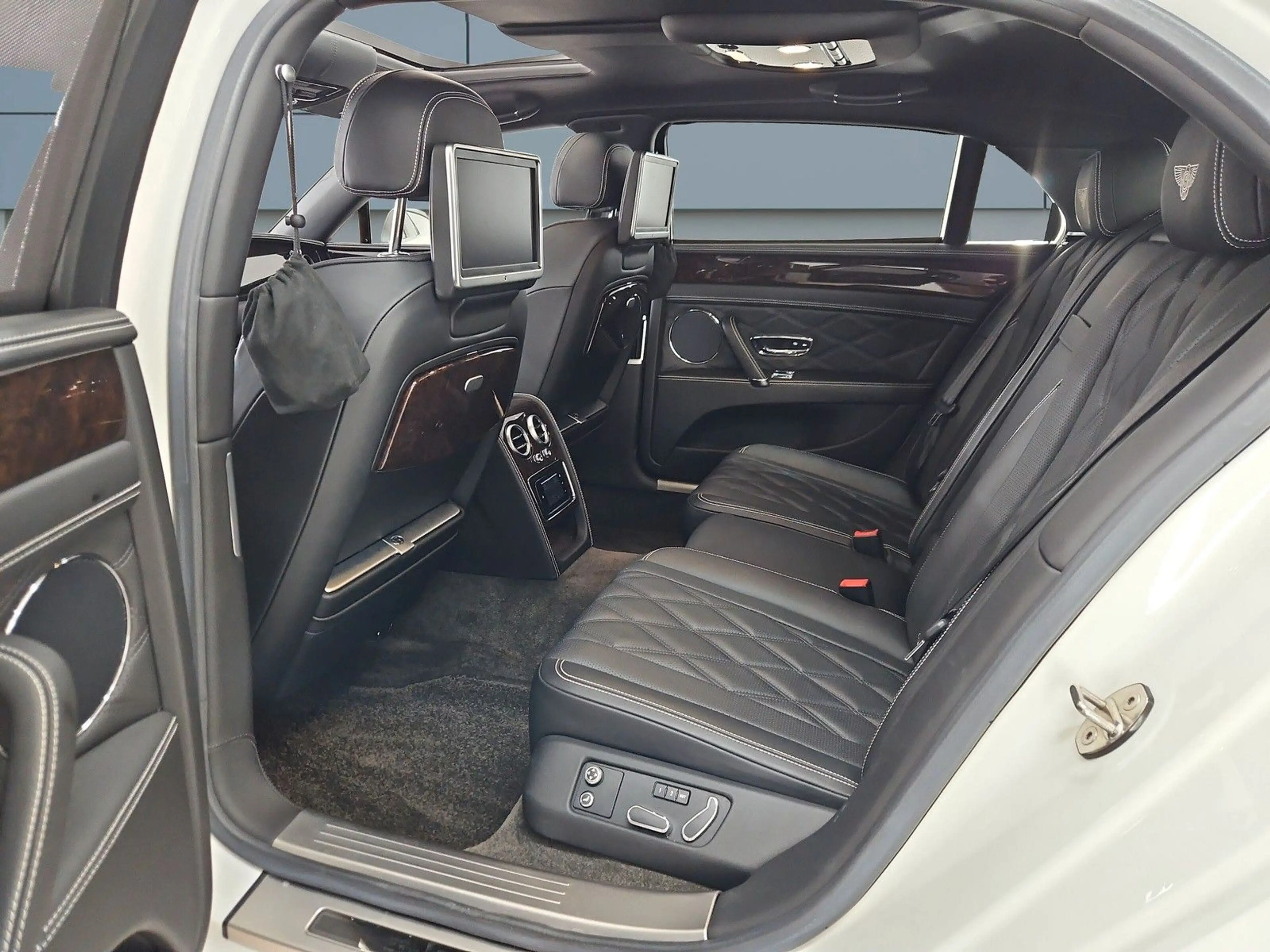 Bentley Flying Spur *W12*LED*MARINER PAKET* — photo 7