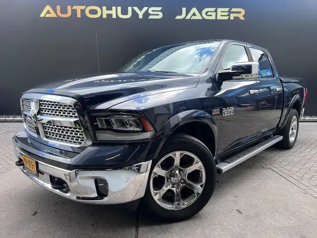 Dodge RAM 1500 5.7 V8 4x4 Quad Cab 6'4