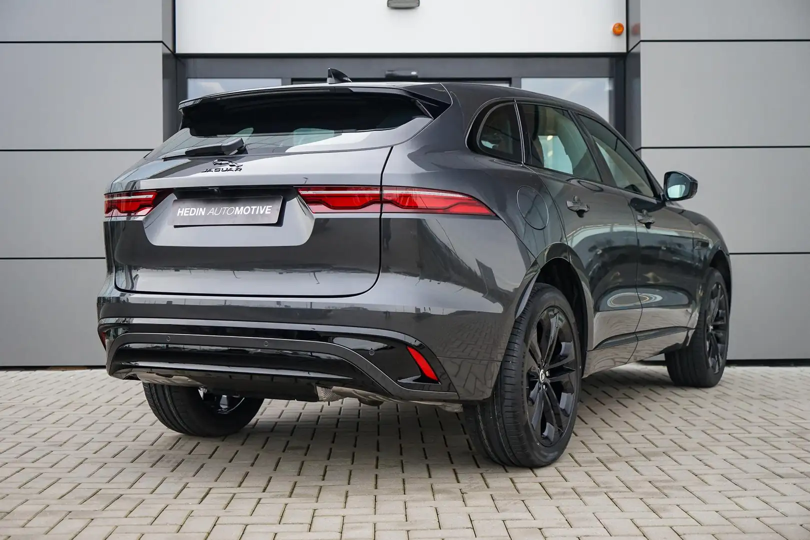 Jaguar F-Pace 2.0 P400e PHEV R-Dynamic SE | Meridian Audio | Pan Grijs - 2