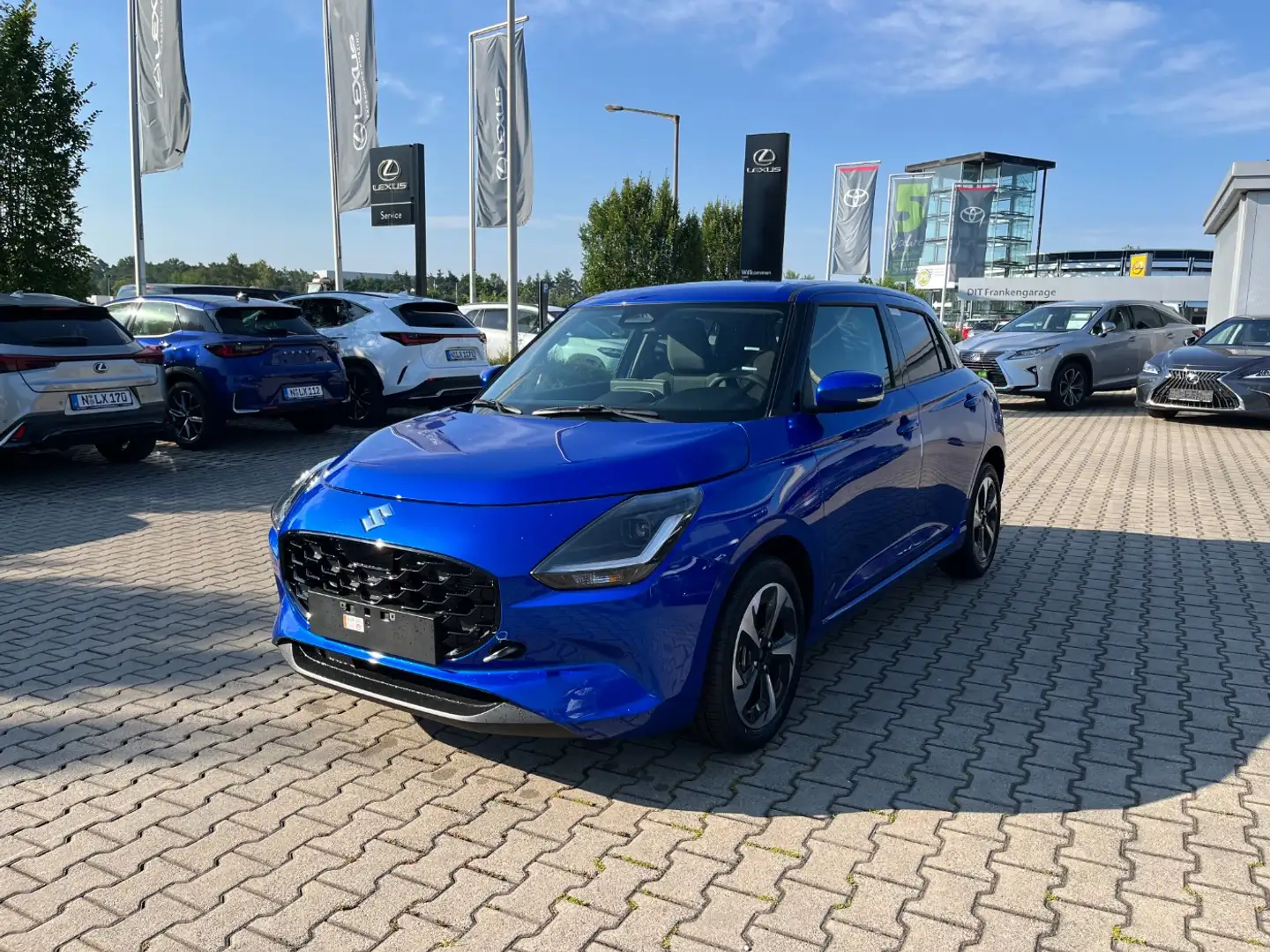 Suzuki Swift 1.2 Mild-Hybrid Dualjet Comfort+ Kamera.BT Blau - 1