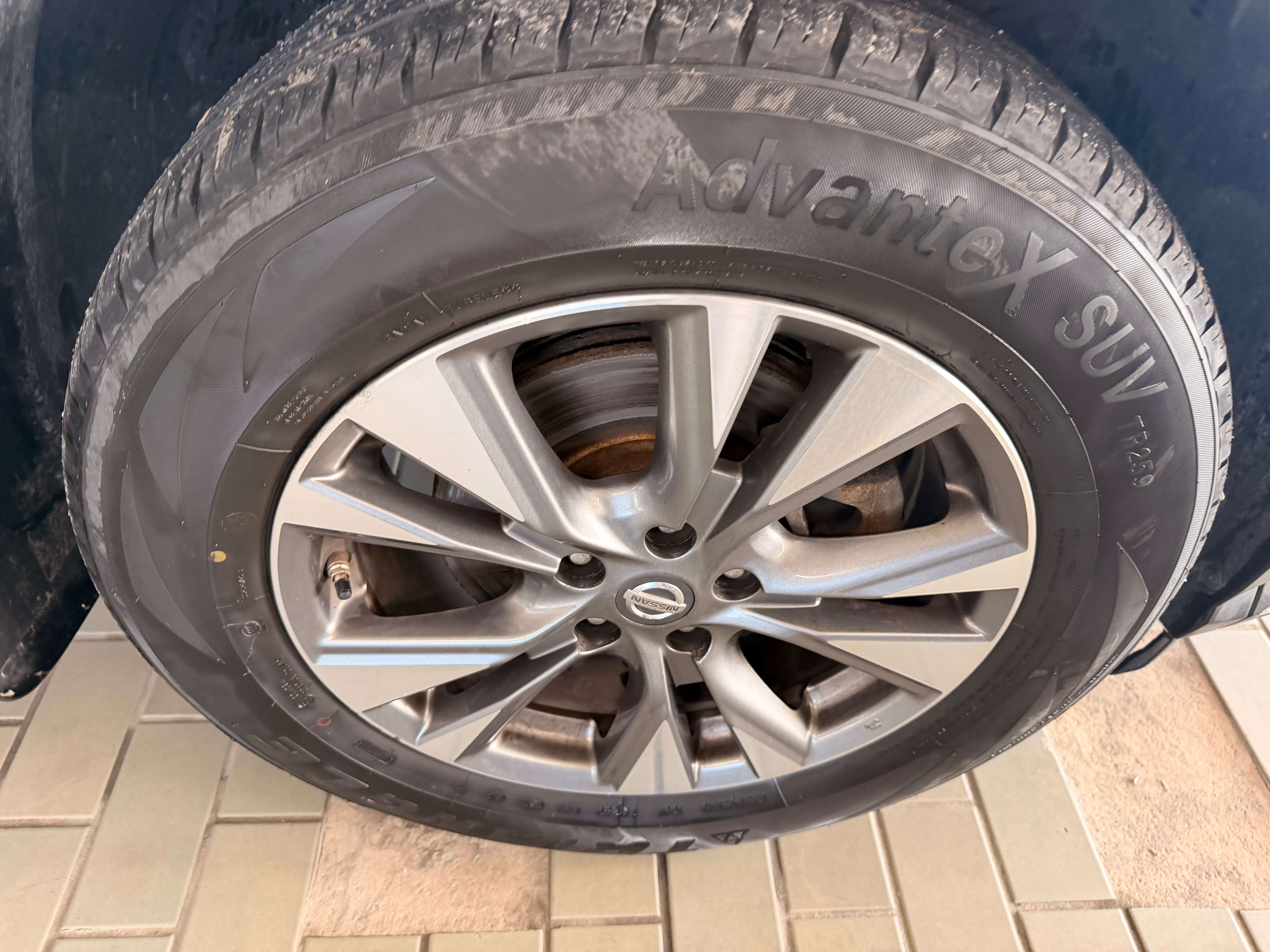 2017 Nissan Murano SV - Image 9