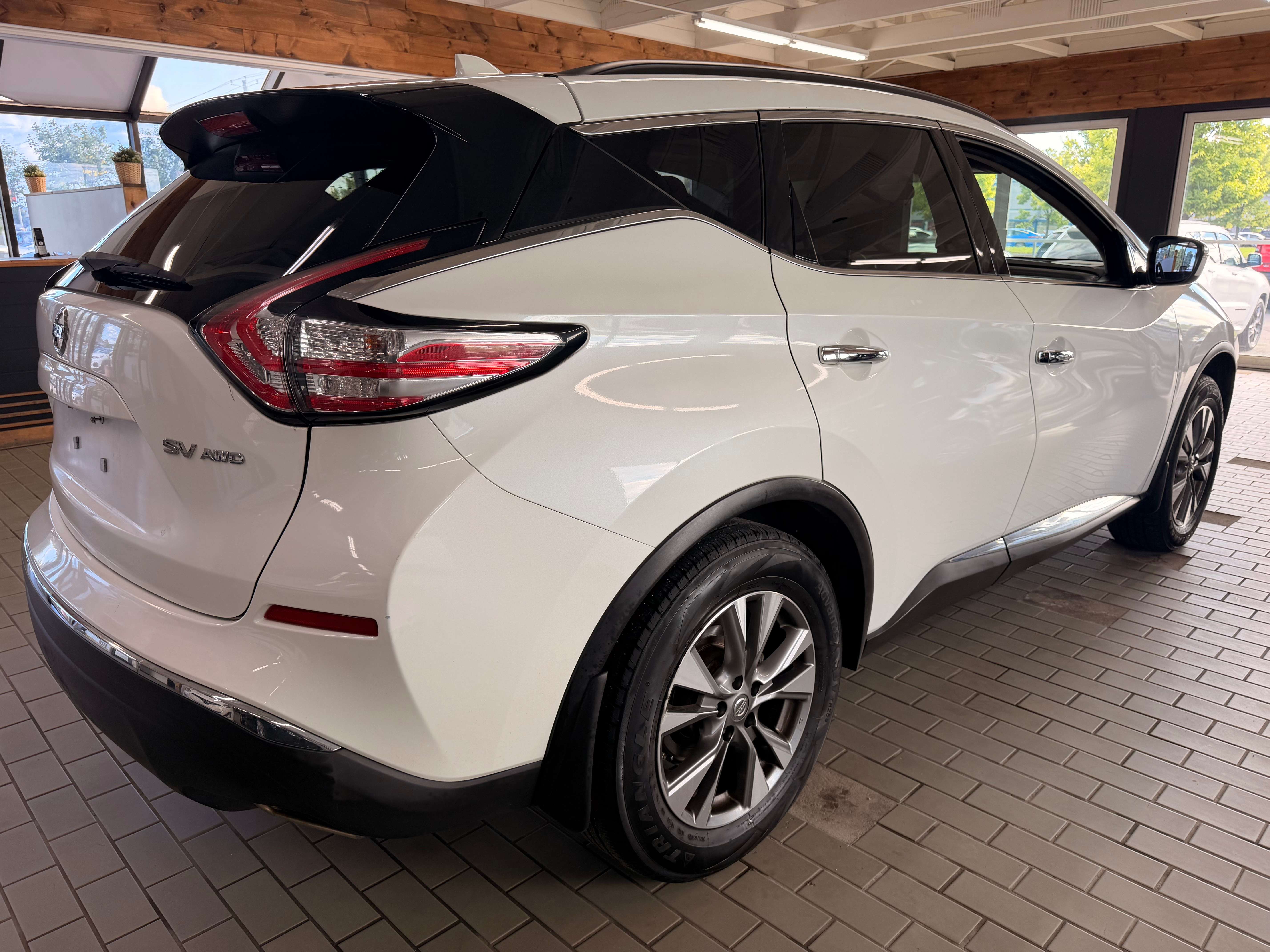 2017 Nissan Murano SV - Image 5