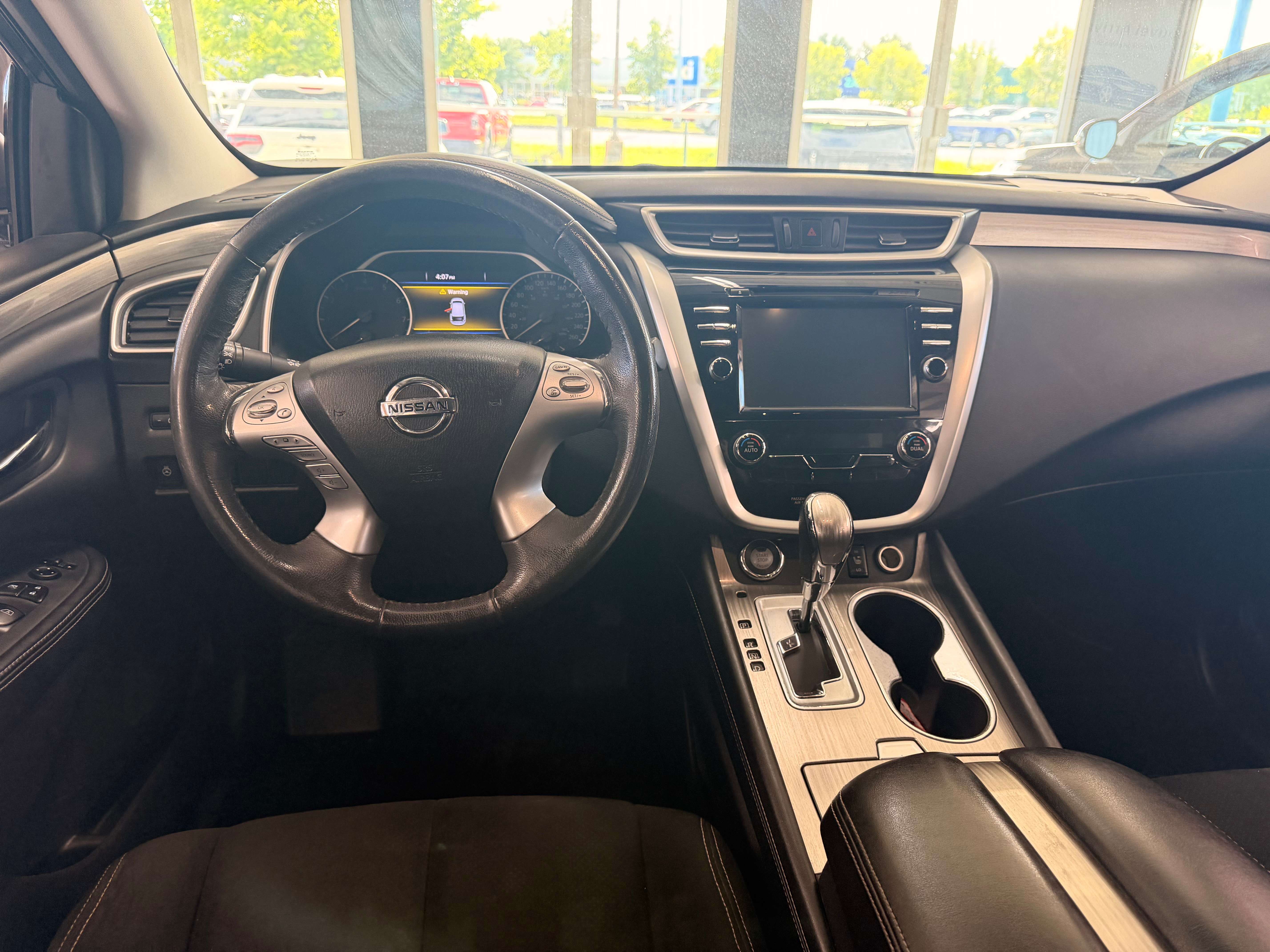 2017 Nissan Murano SV - Image 15