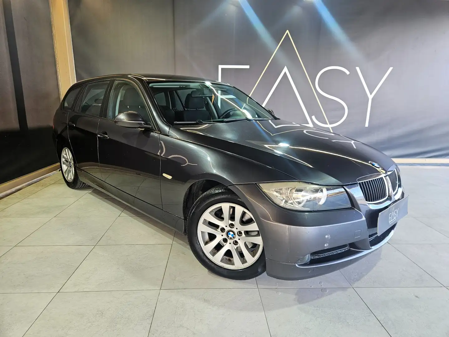 BMW 320 320d Touring Eletta 177cv Grigio - 2