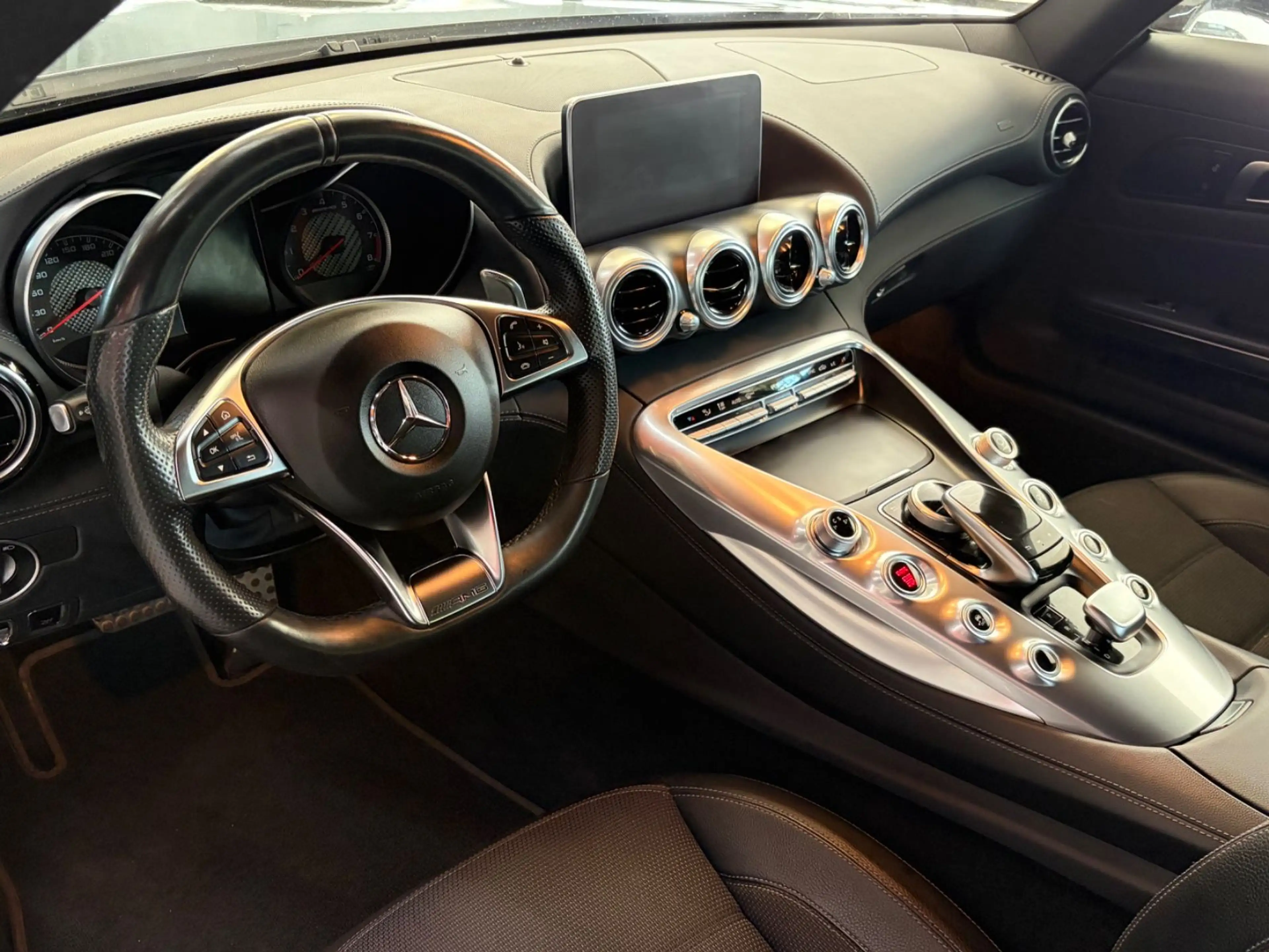 Mercedes-Benz AMG GT Coupe 2.Hand / MB Scheckheft / Unfallfrei — photo 12