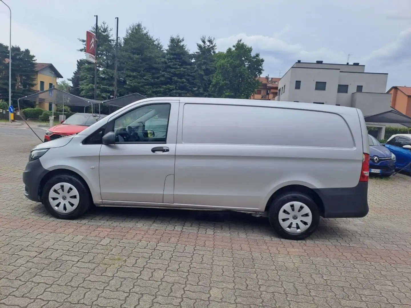 Mercedes-Benz Vito 1.7 114 CDI Furgone Long Grijs - 2