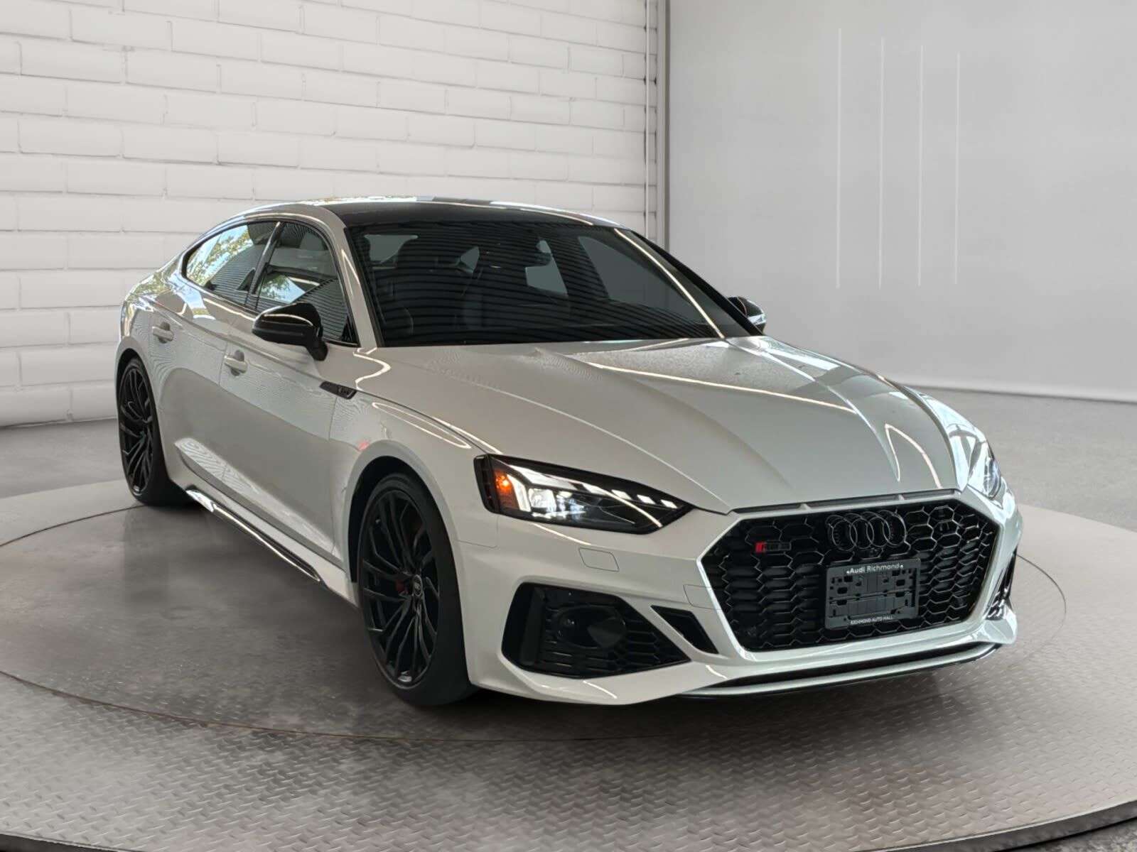 2025 Audi RS5 HEATED REAR SEATS | REAR SIDE AIRBAGS | BLACK OPT — снимка 1