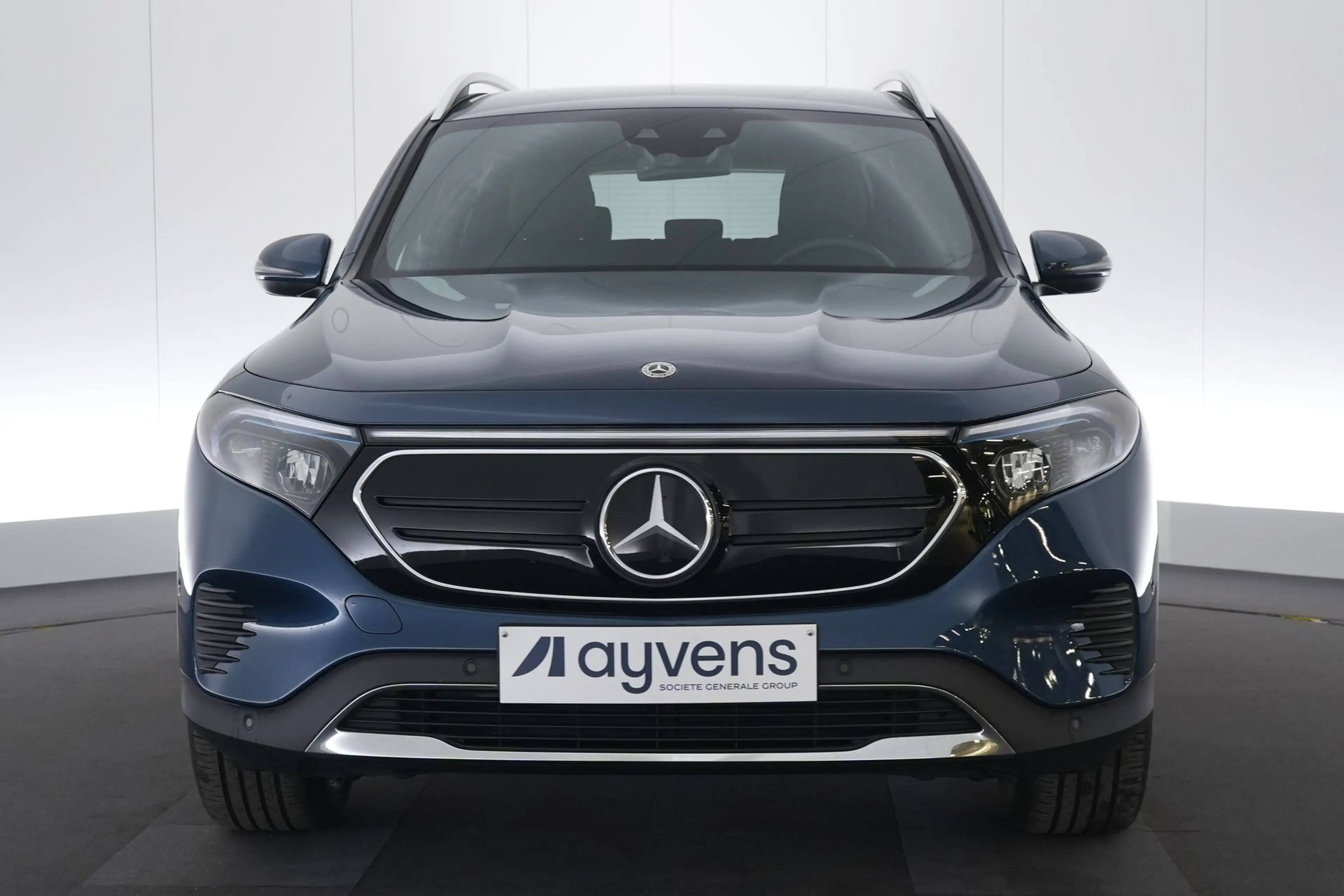 Mercedes-Benz EQB 250 Business Line LEDER/STOF LED GPS PDC CAM Carplay V — photo 2