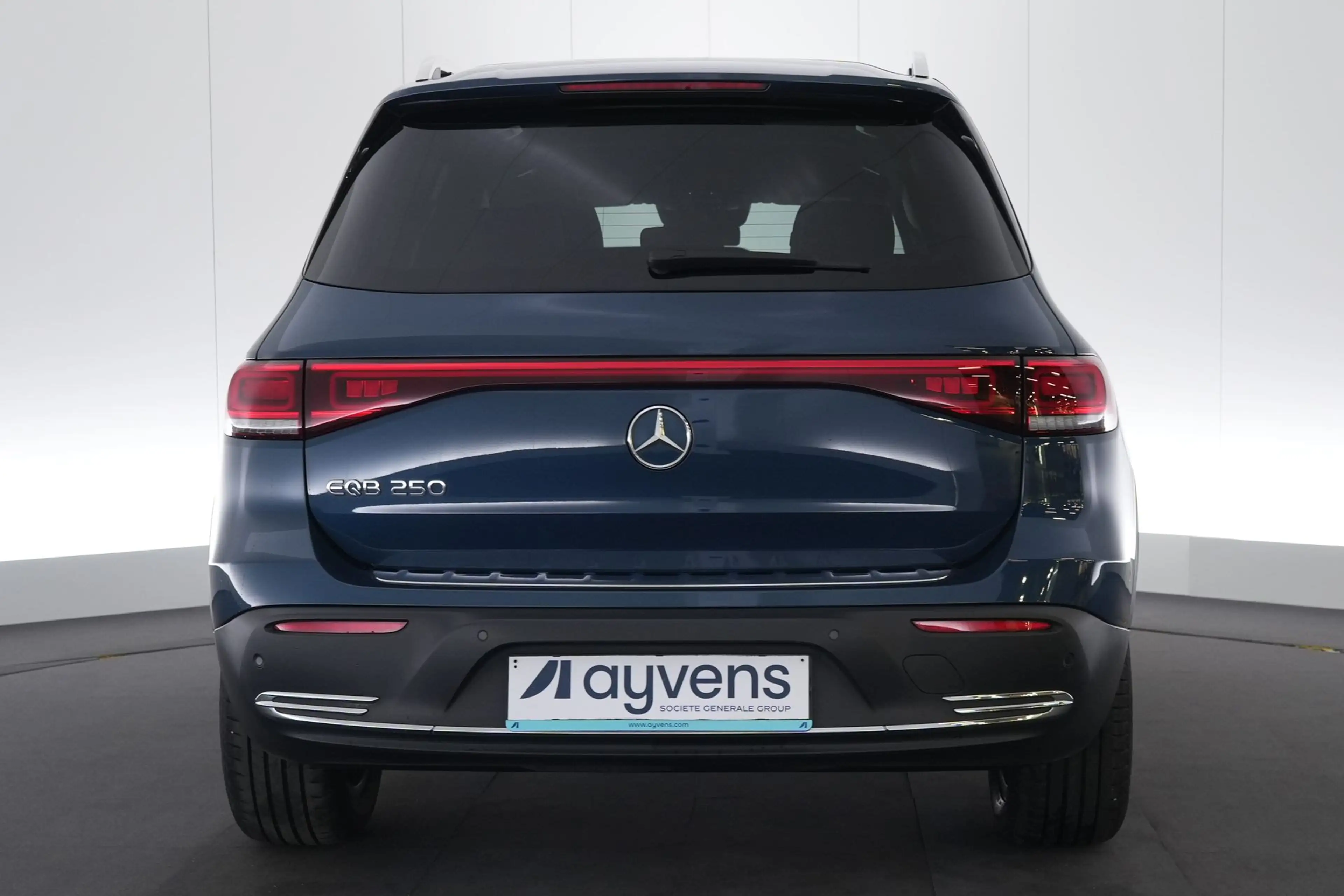 Mercedes-Benz EQB 250 Business Line LEDER/STOF LED GPS PDC CAM Carplay V — photo 8