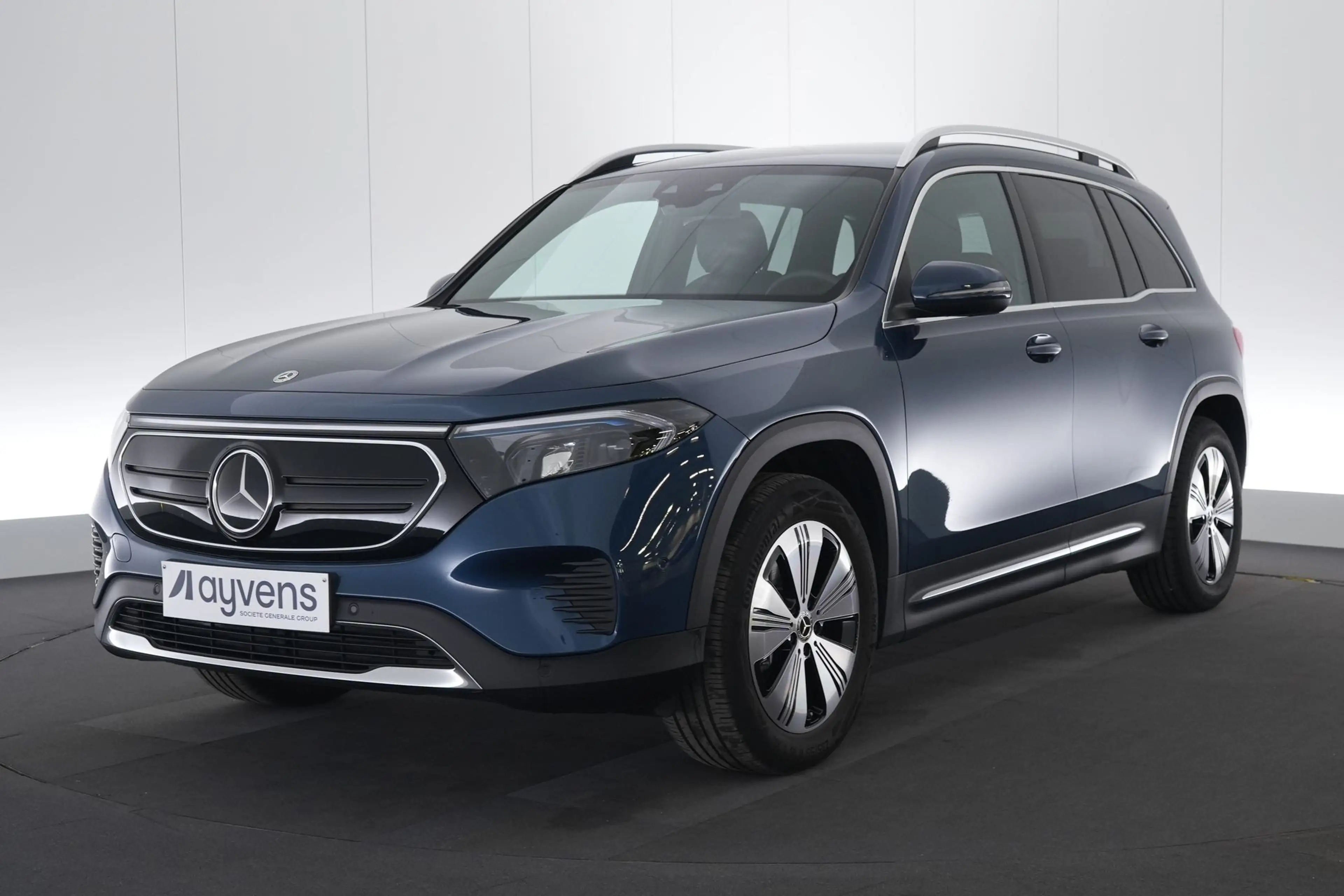 Mercedes-Benz EQB 250 Business Line LEDER/STOF LED GPS PDC CAM Carplay V