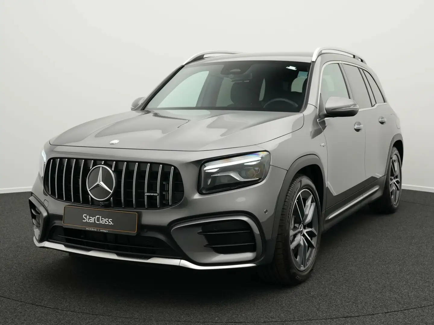 Mercedes-Benz GLB 35 AMG GLB 35 4M AMG Multi+AHK+Kamera+Totw+Easypack Navi Grau - 1