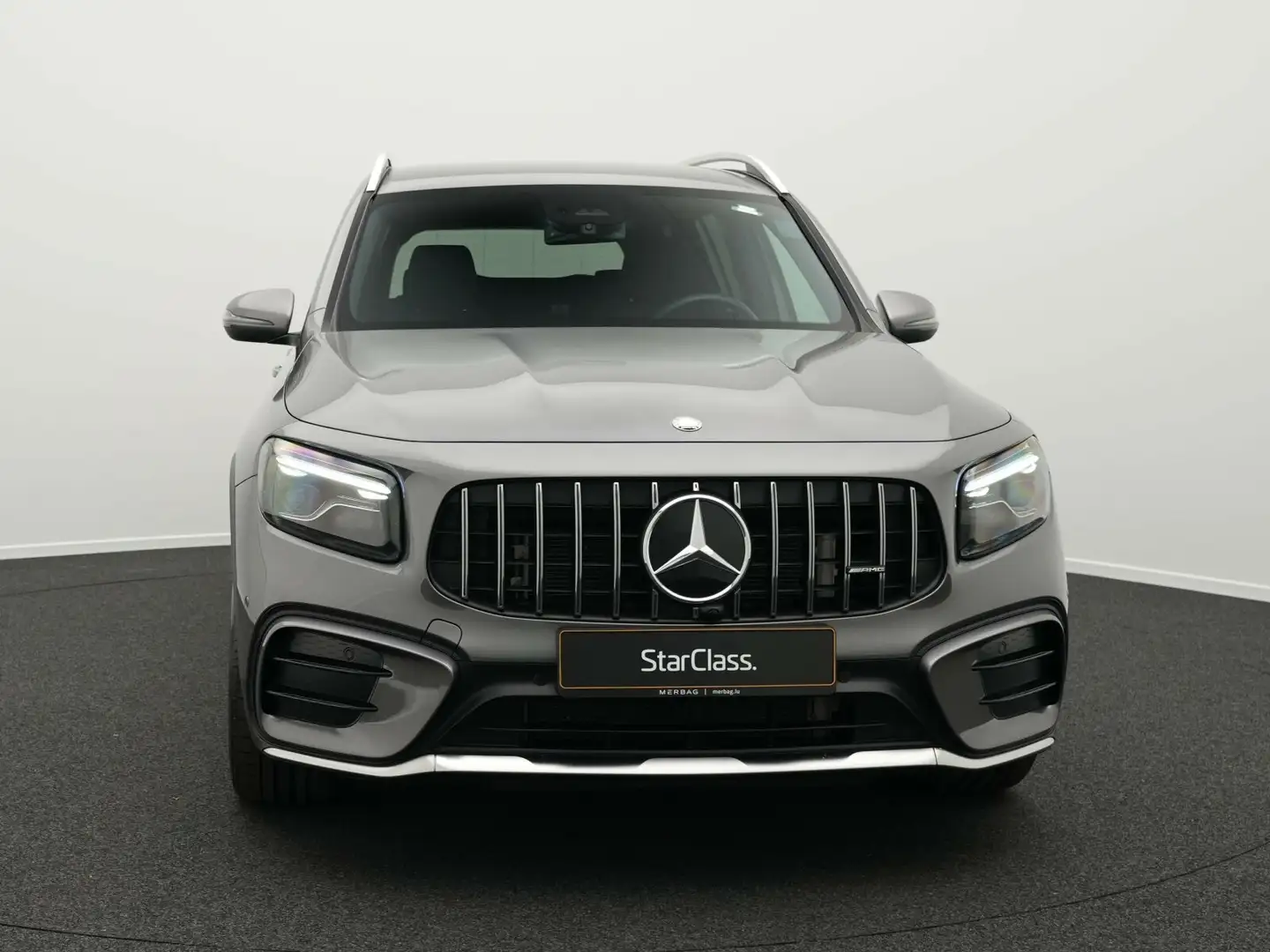 Mercedes-Benz GLB 35 AMG GLB 35 AMG 4MATIC Multi+AHK+Kamera+Totw+Easypack Grijs - 2