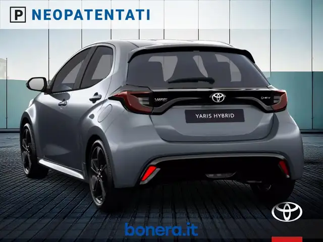 Toyota Yaris view 4