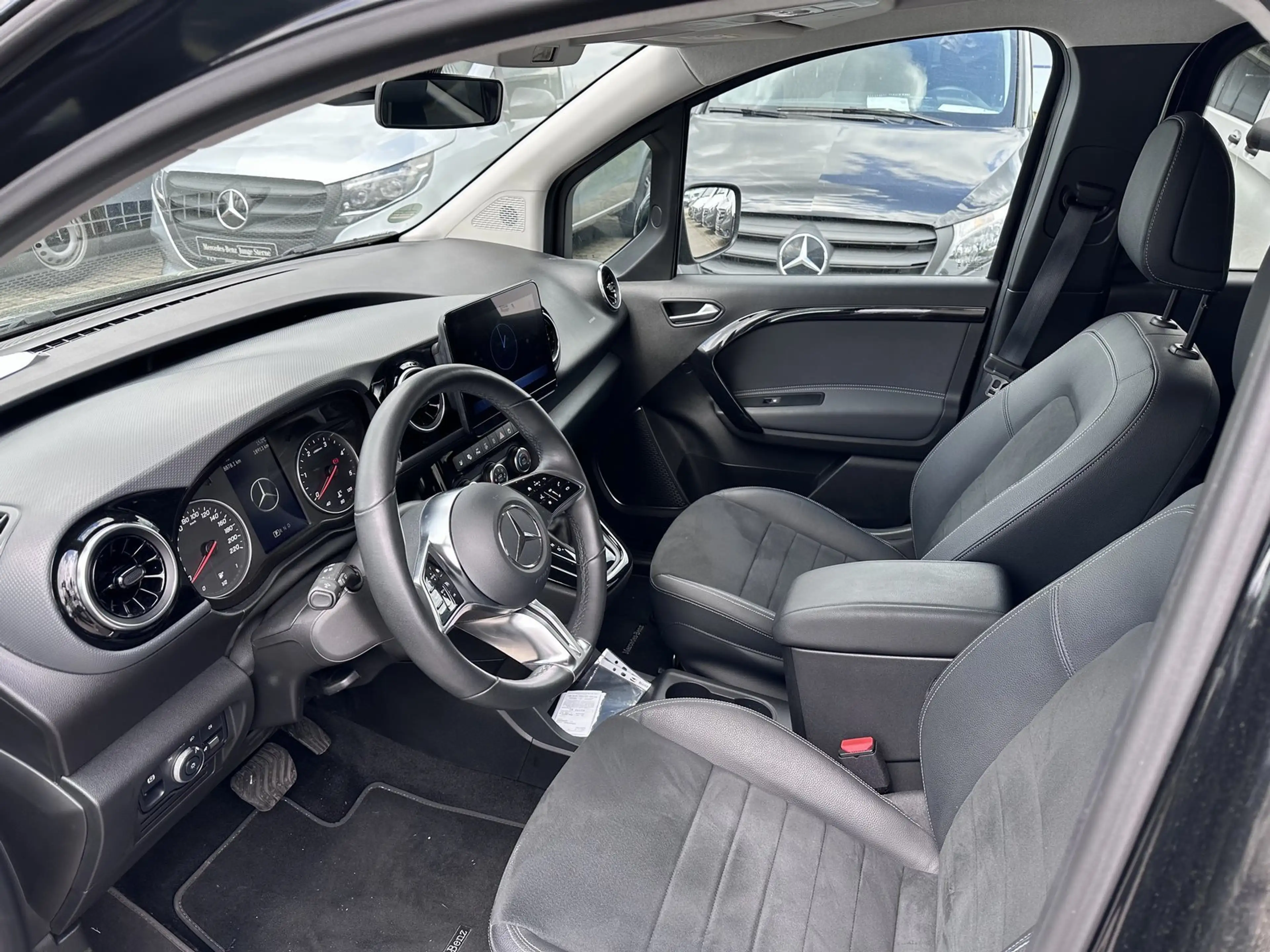 Mercedes-Benz T-Class T 160 d STYLE Standard +LED+Kamera+MBUX — photo 8