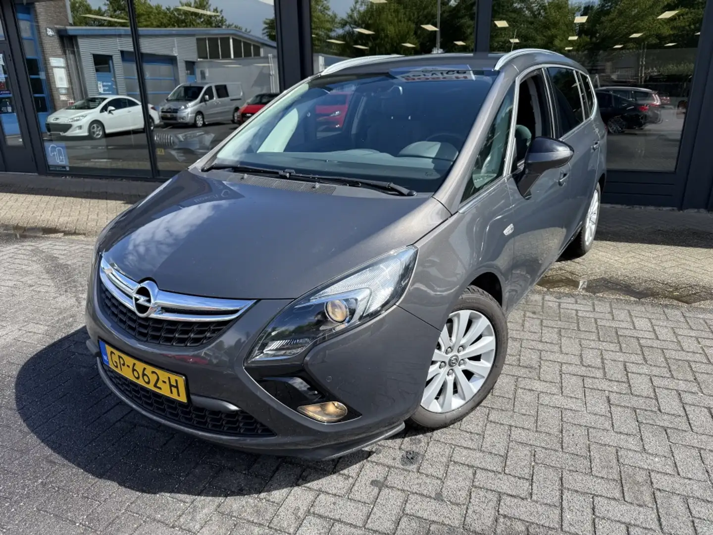 Opel Zafira Tourer 1.4 Berlin 7p. Grijs - 1