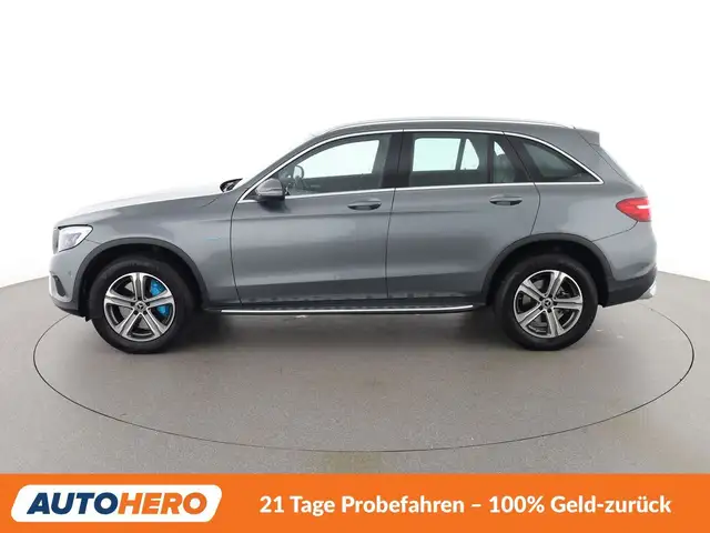 Mercedes-Benz GLC view 3