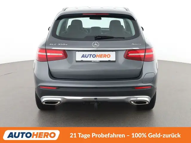 Mercedes-Benz GLC view 5