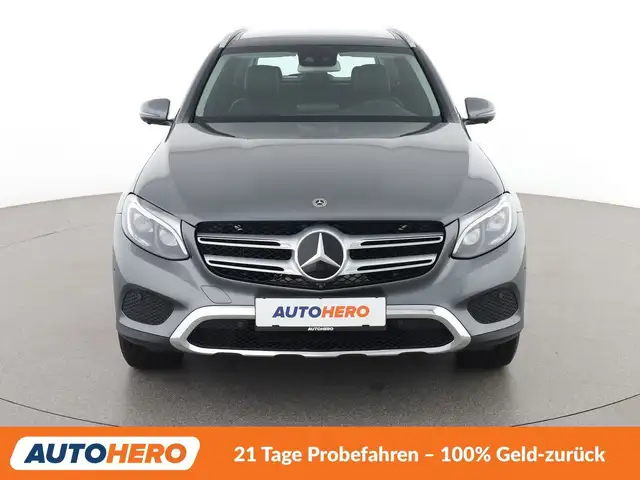 Mercedes-Benz GLC view 9