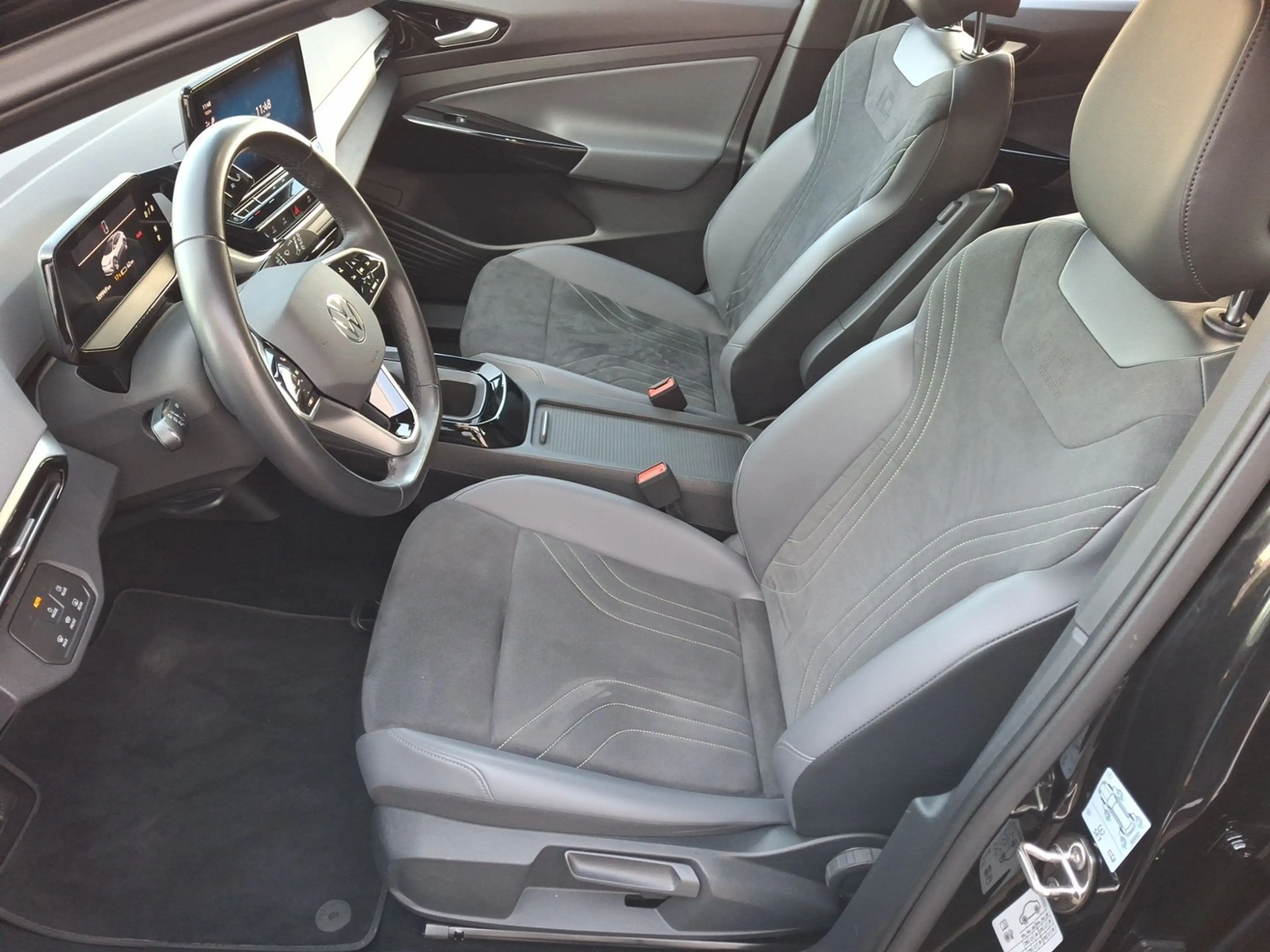 Volkswagen ID.4 Pro Perf 82 kWh Wärmepumpe Kamera AHV — photo 9