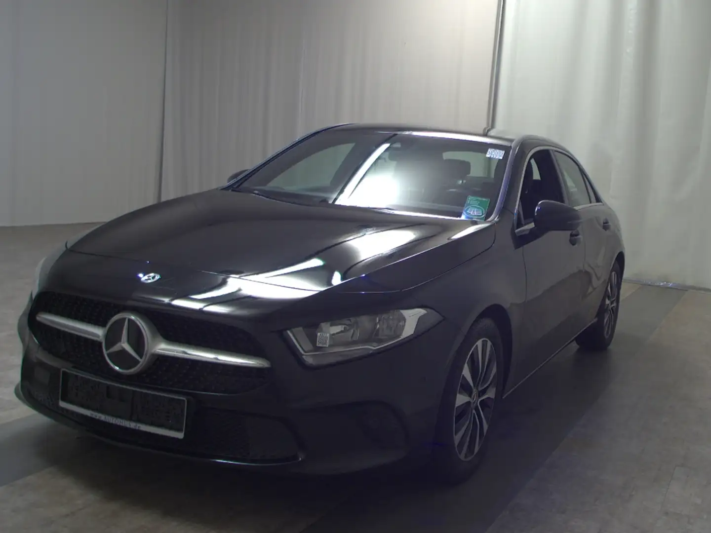 Mercedes-Benz A 220 4Matic Progressive Navi Leder KeyLess AUT Schwarz - 2