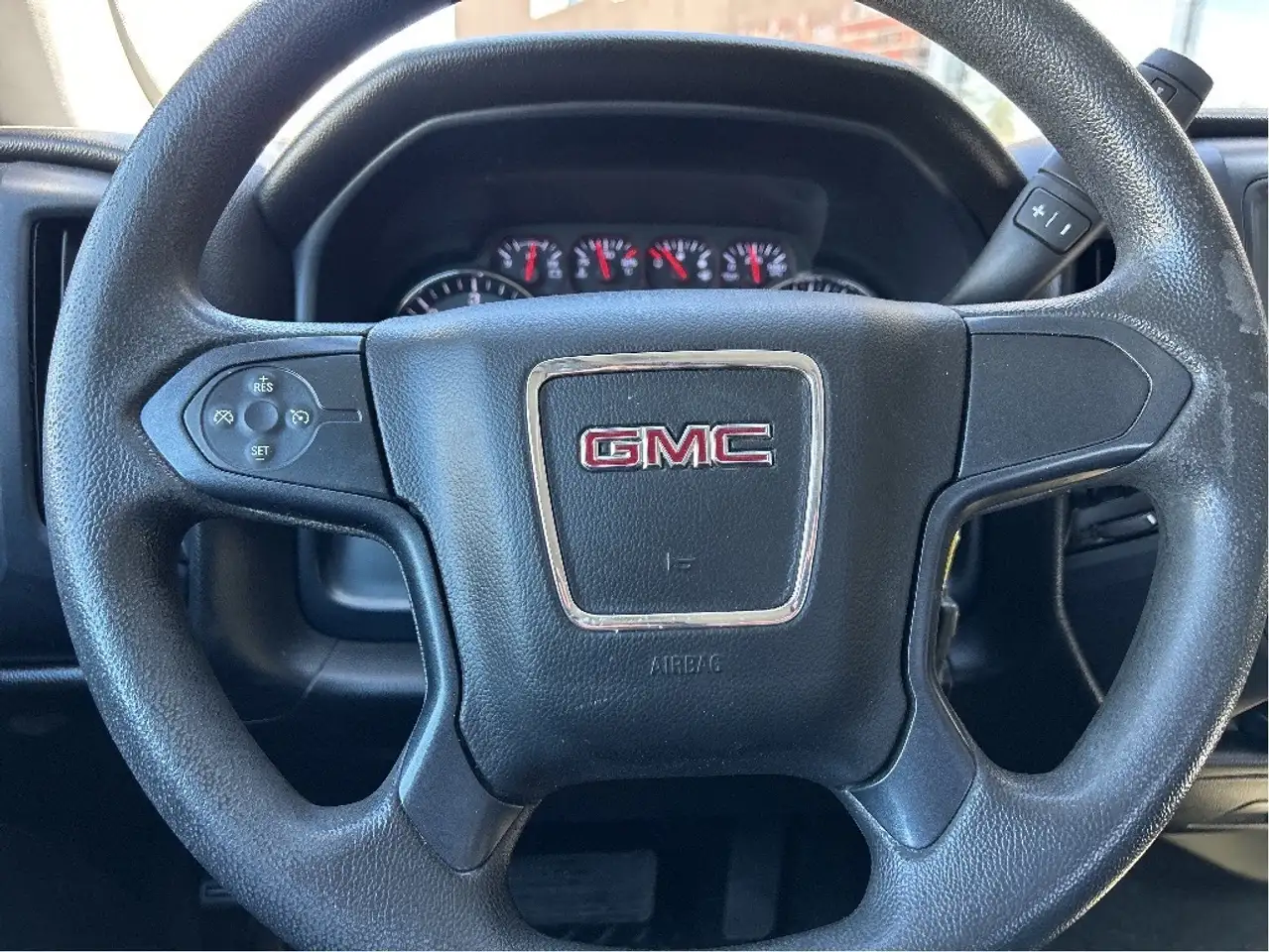GMC Sierra 1500 снимка GMC Sierra 1500