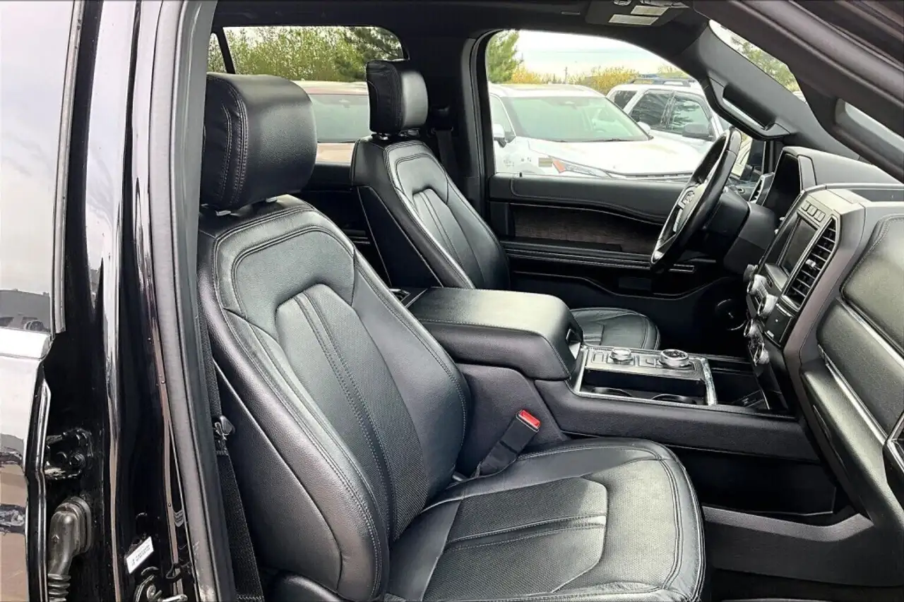 Ford Expedition снимка Ford Expedition