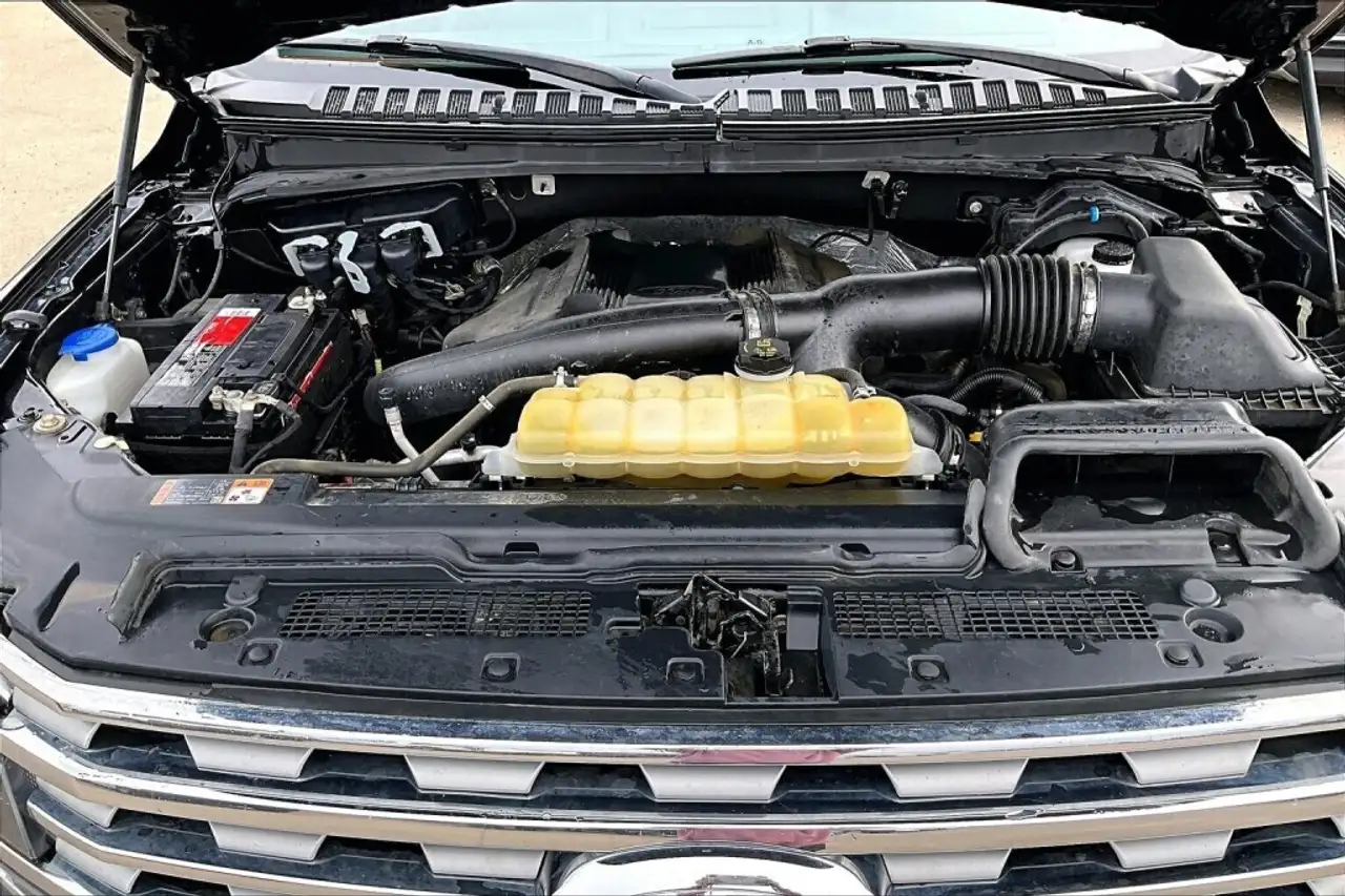 Ford Expedition снимка Ford Expedition