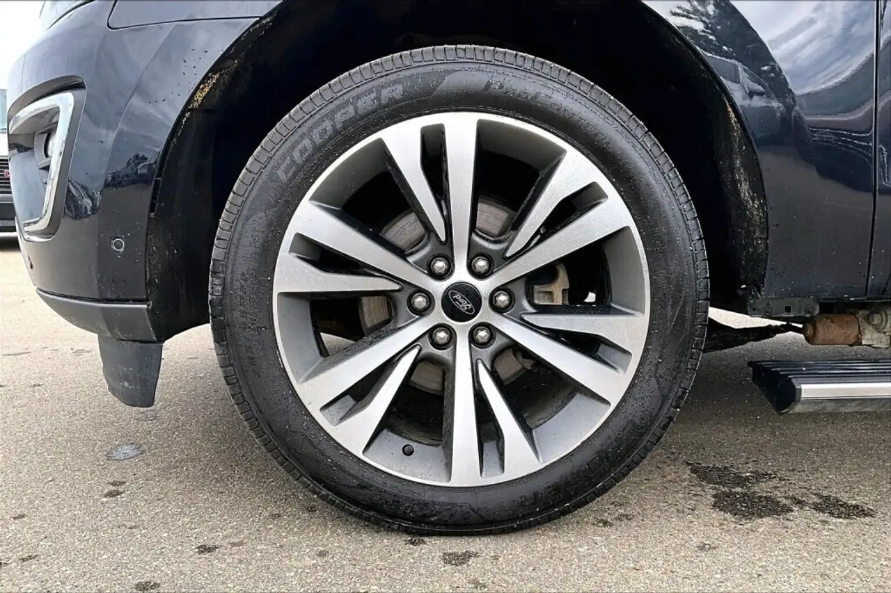 Ford Expedition снимка Ford Expedition