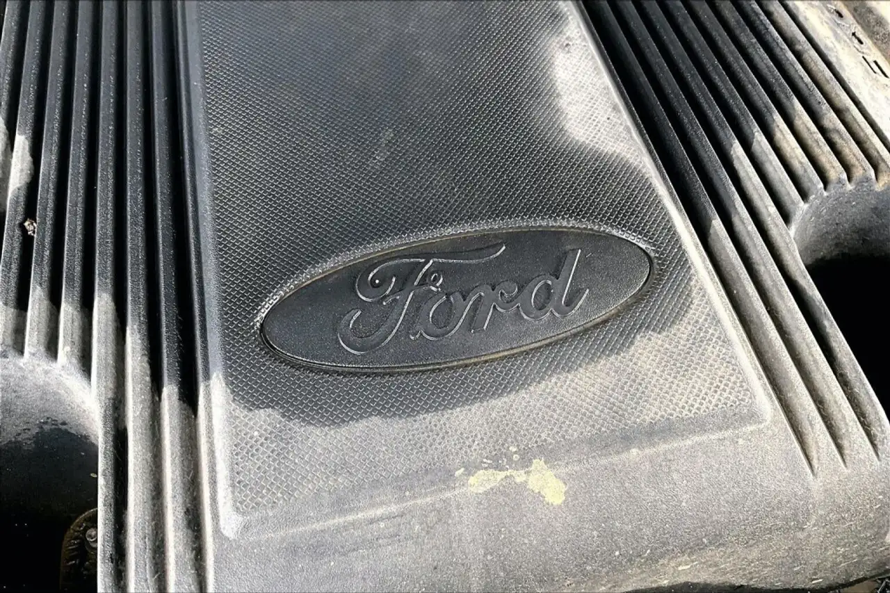 Ford Expedition снимка Ford Expedition