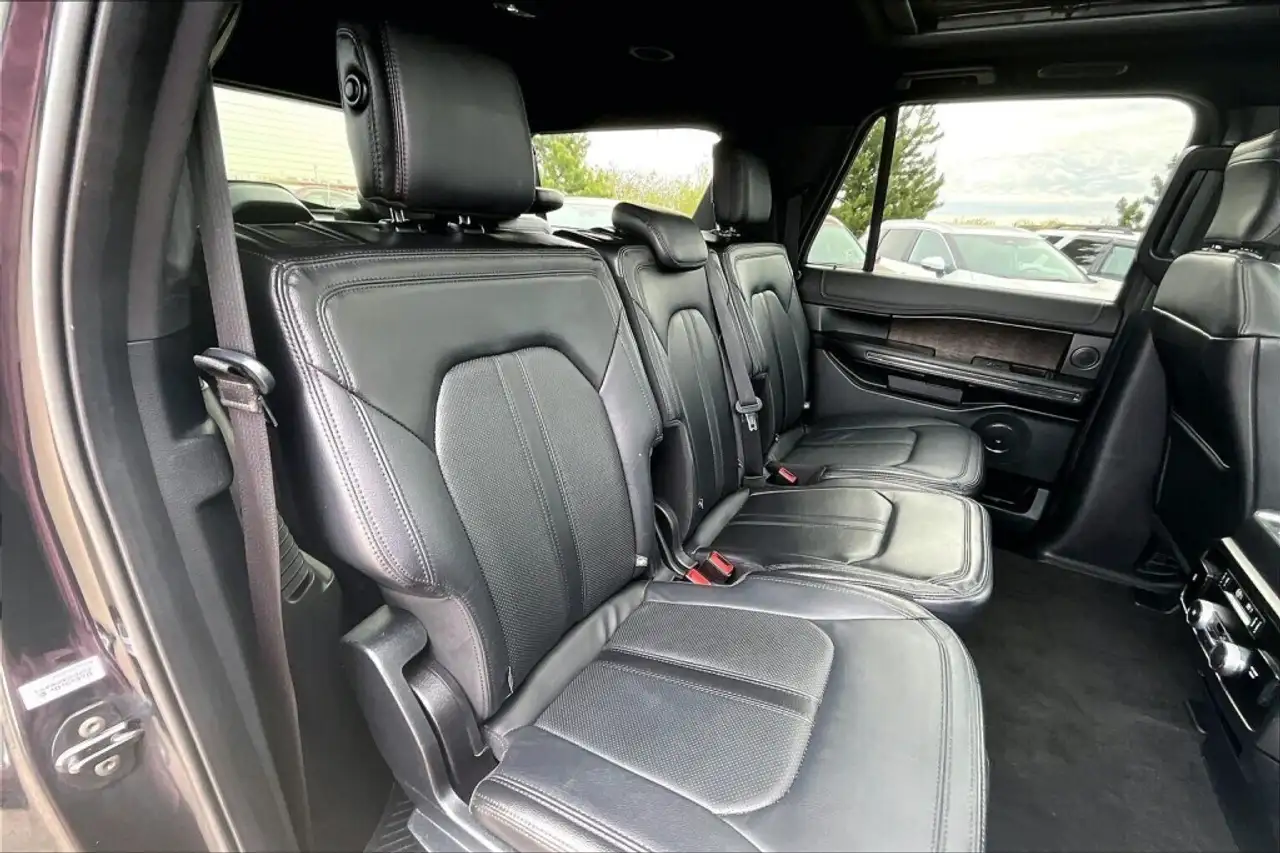 Ford Expedition снимка Ford Expedition
