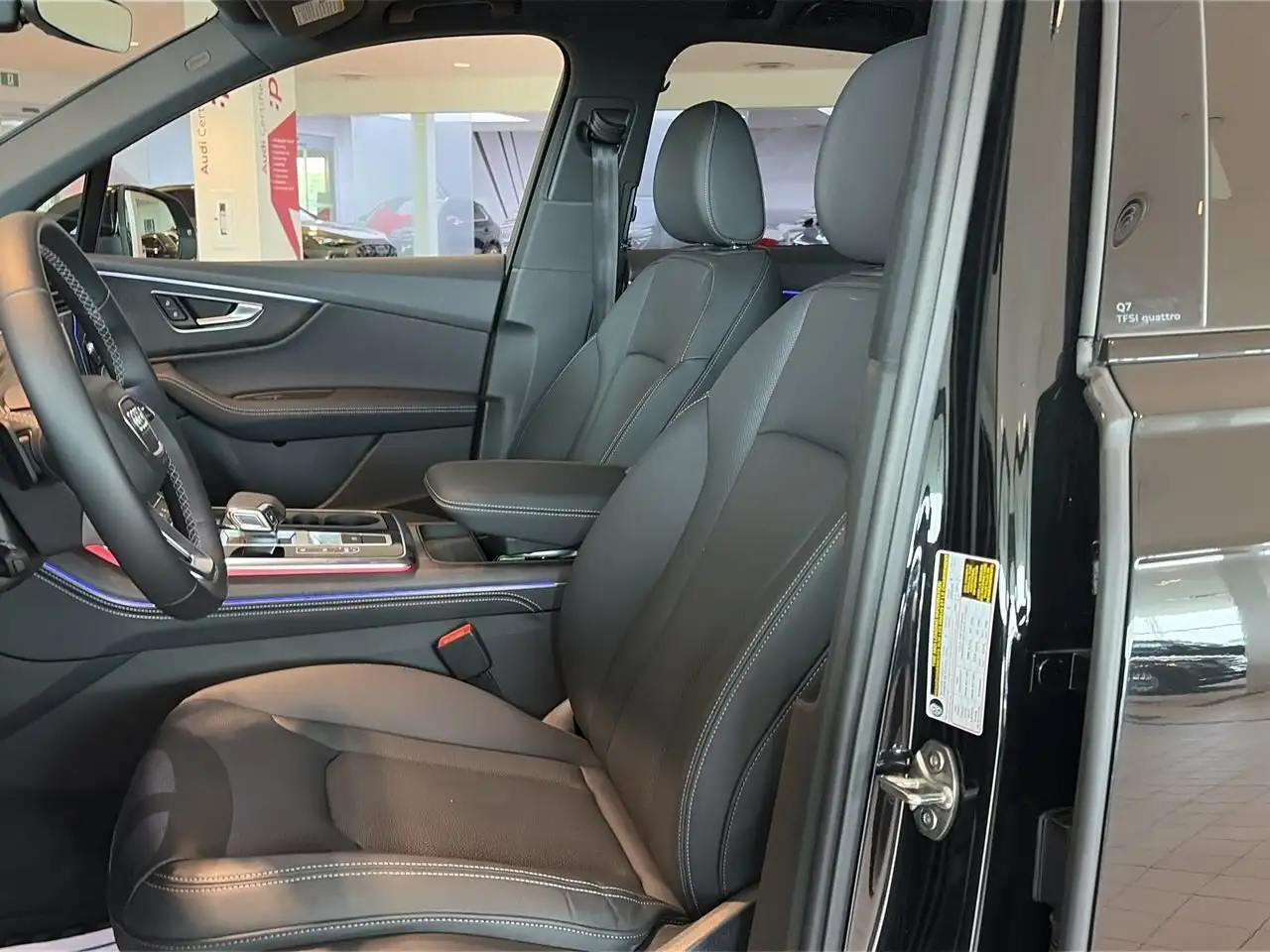 Audi Q7 снимка Audi Q7