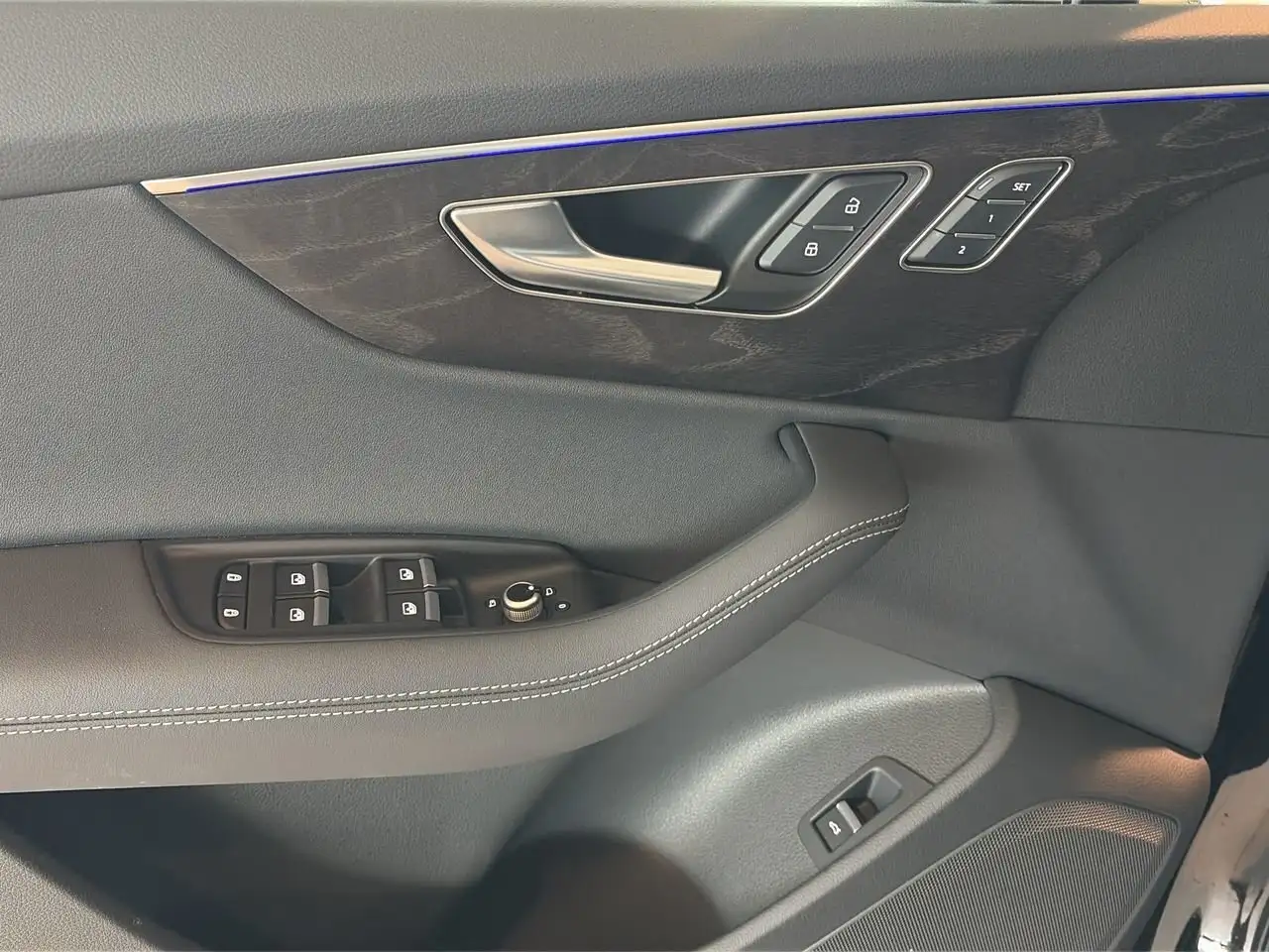 Audi Q7 снимка Audi Q7