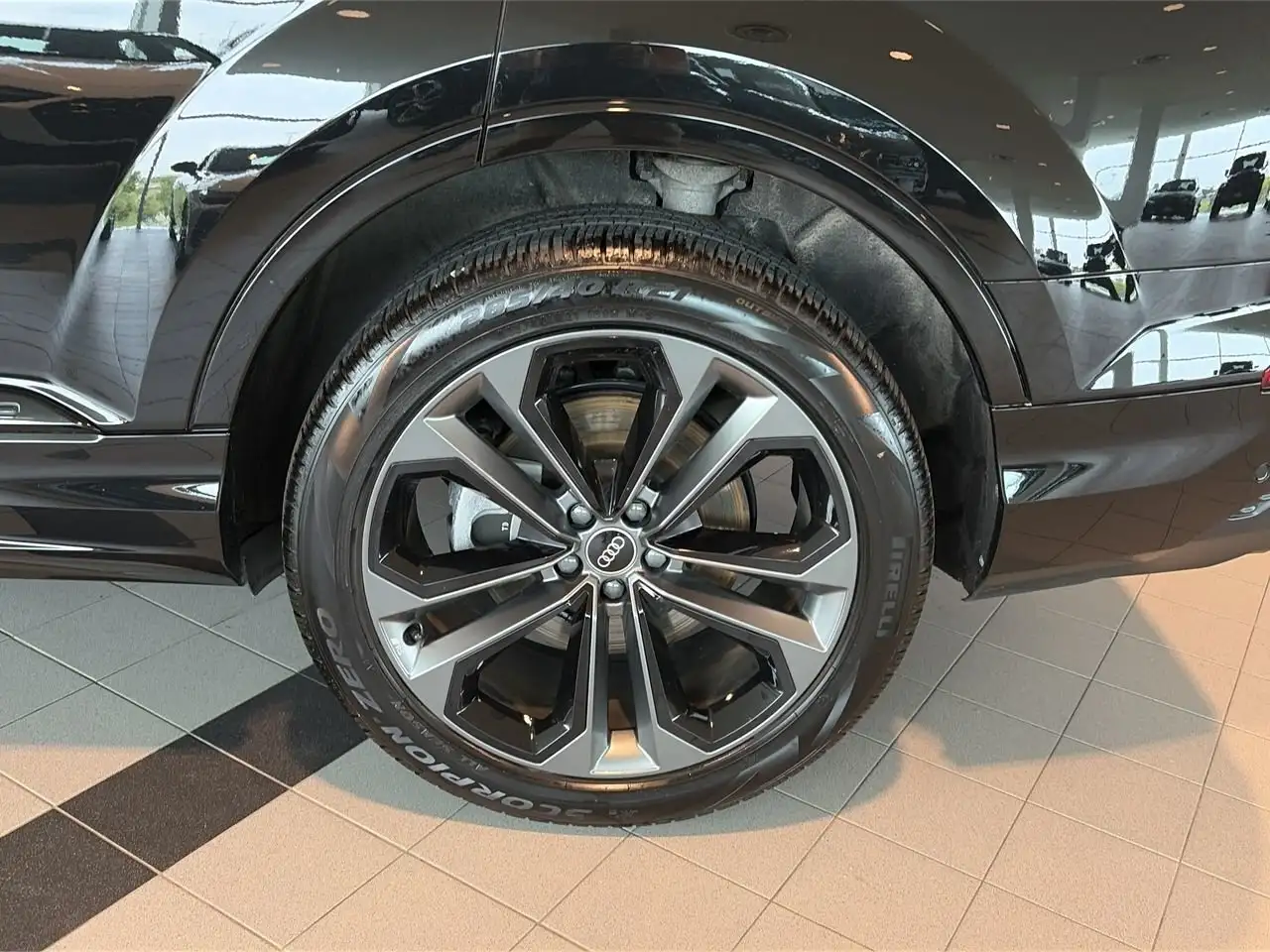 Audi Q7 снимка Audi Q7