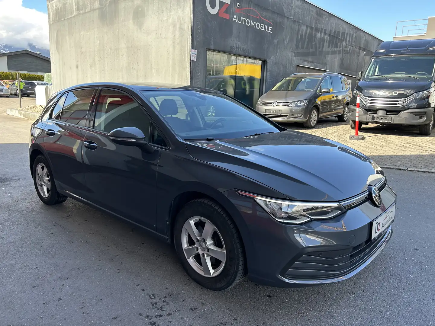 Volkswagen Golf 1. Besitz, Servicegepflegt Grau - 1